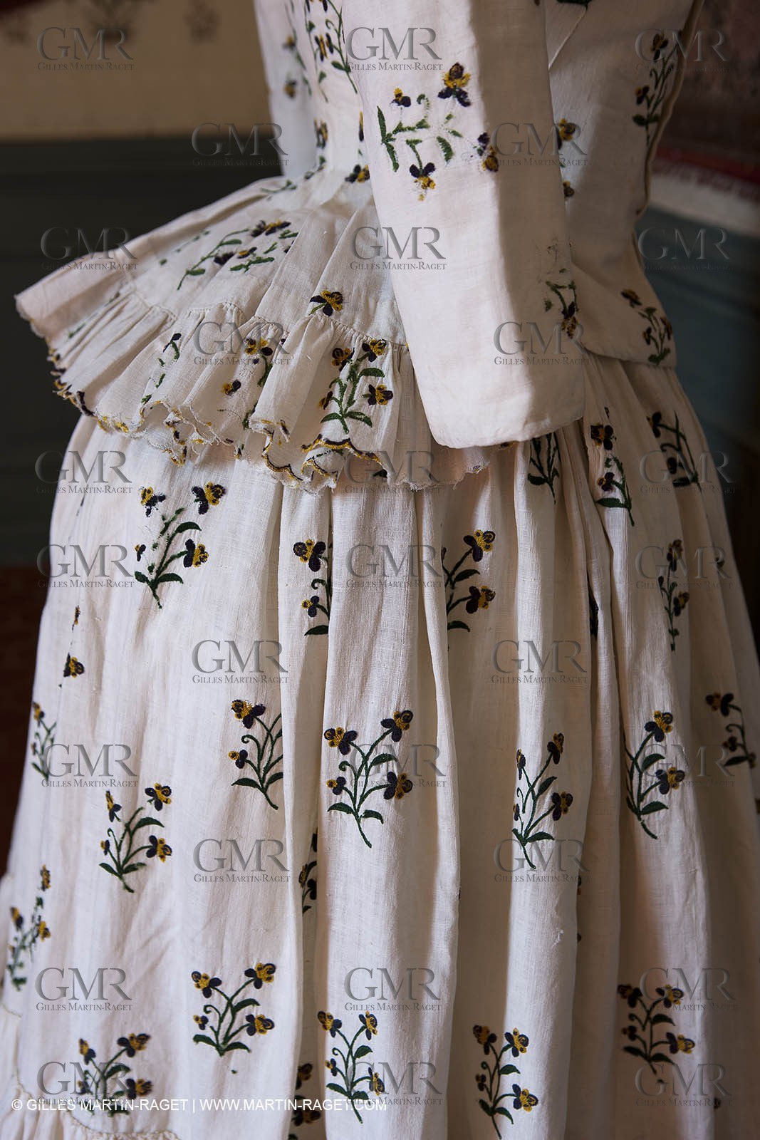 30 06 2011 - Toulon (FRA,83) - Villa Rosemaine - Indiennes sublimes exhibition