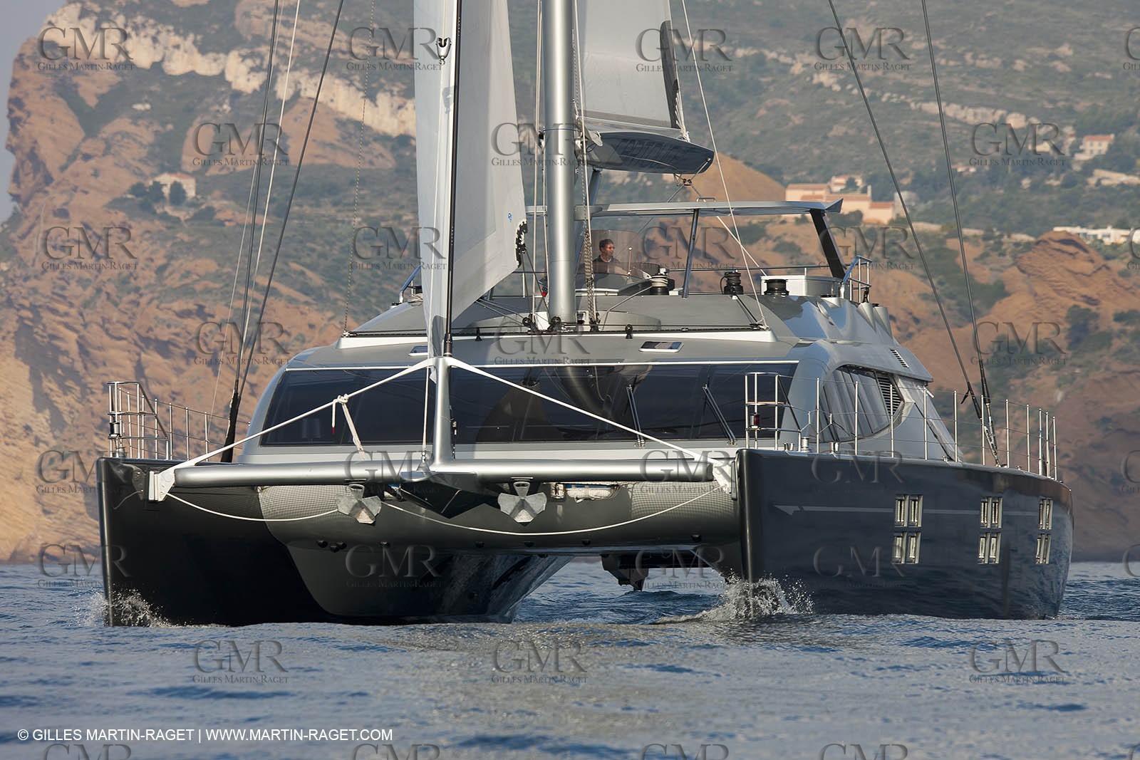 25 02 2011 - La Ciotat (FRA,13) - Super Yachts - Chantier H2X - Cartouche