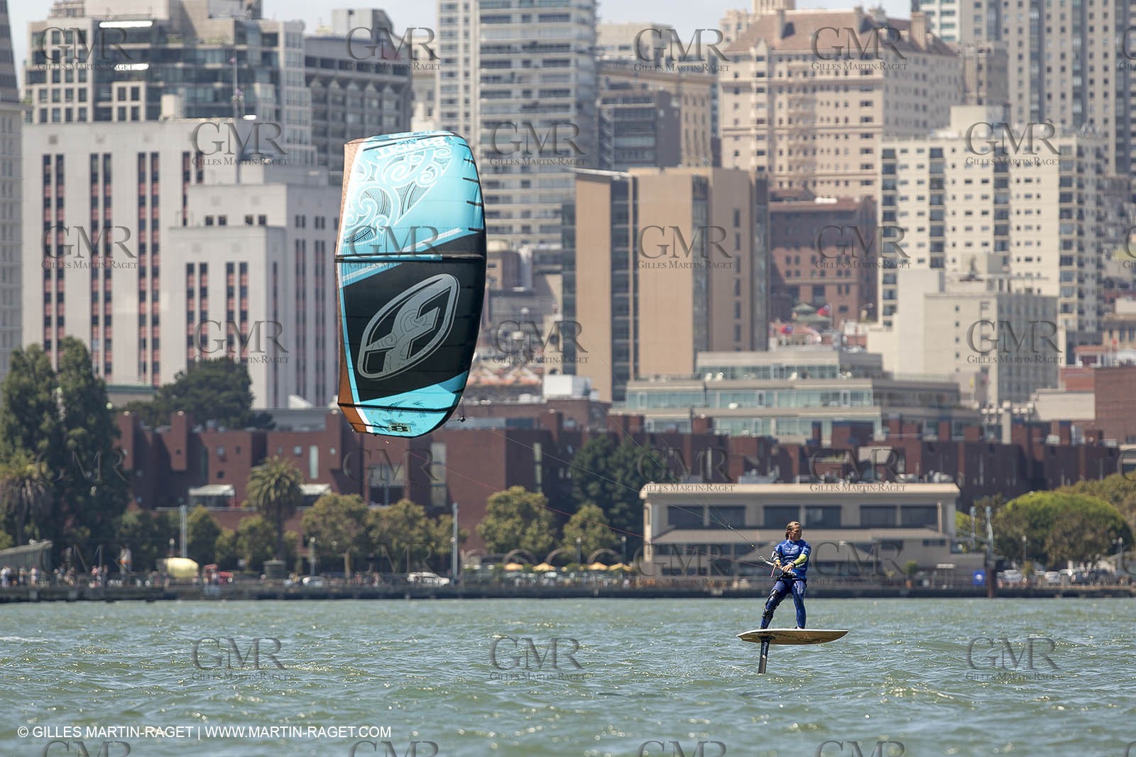 20 08 2013 - San Francisco (USA,CA) - French speed kit surfer Alex Caizergues sails with  Red Bull Youth America's Cup tem Next World Energy
