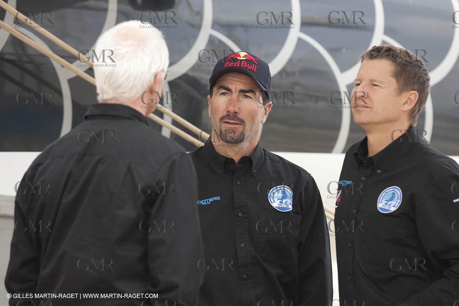 18 04 2012 - La Ciotat (FRA,13) - L'Hydroptère en préparation - Présentation du  nouvel équipage - Yves Parlier, Luc Alphand, Alain Thébault