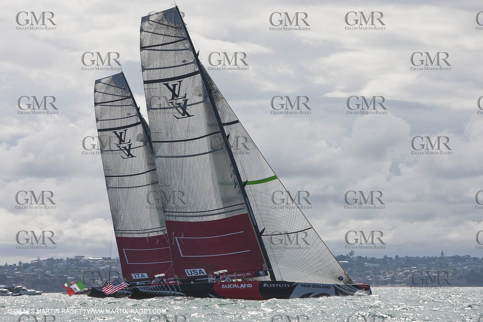 11 02 2009 - Auckland (NZL) -  Louis Vuitton Pacific Series -  Racing Day 11 - sail off