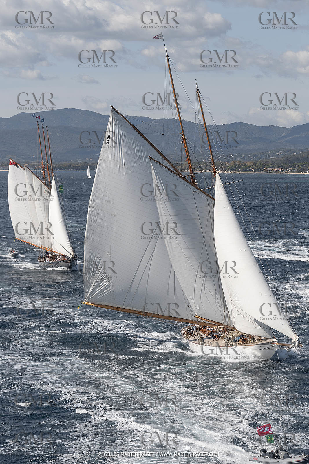 28 09 2022? Saint-Tropez,(FRA,83), Les Voiles de Saint-Tropez 2022 Régate N° 2 poup les modernes, navigation libre pour les grandes goélettes