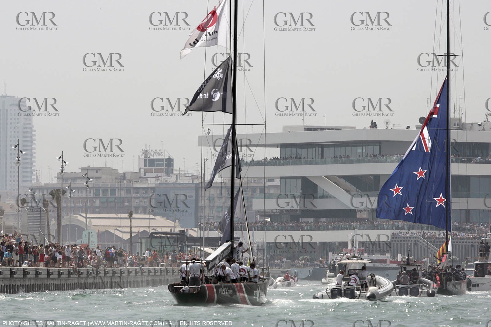 01 07 2007-Valencia (Spain)- 32nd America's Cup - Final Match - Day 7 - Alinghi vs Emirates Team New Zealand