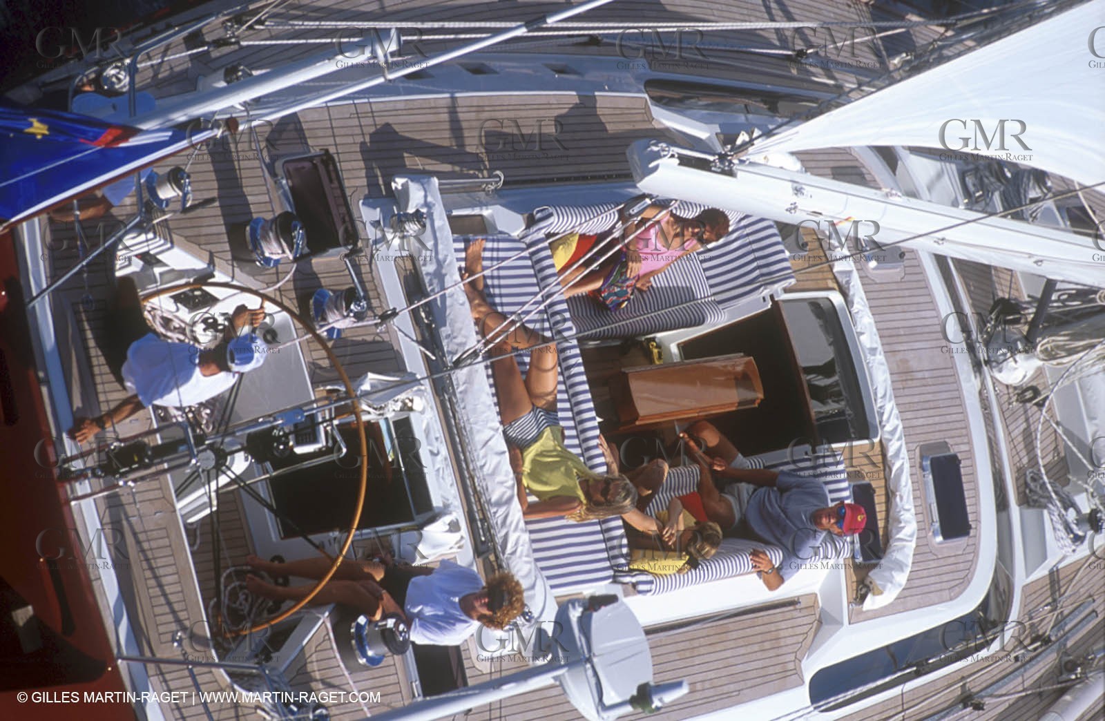 Crusing monohull sailing