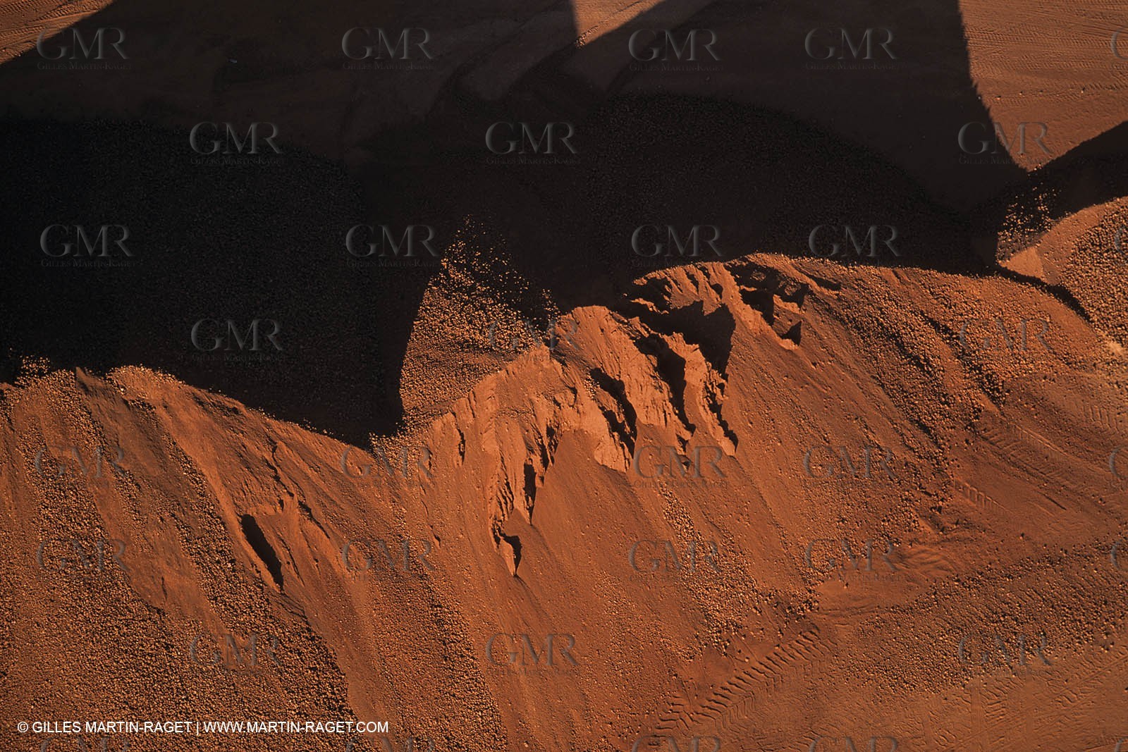 Golfe de Fos (FRA,13) - Marseille-Fos commercial harbour, ore terminal