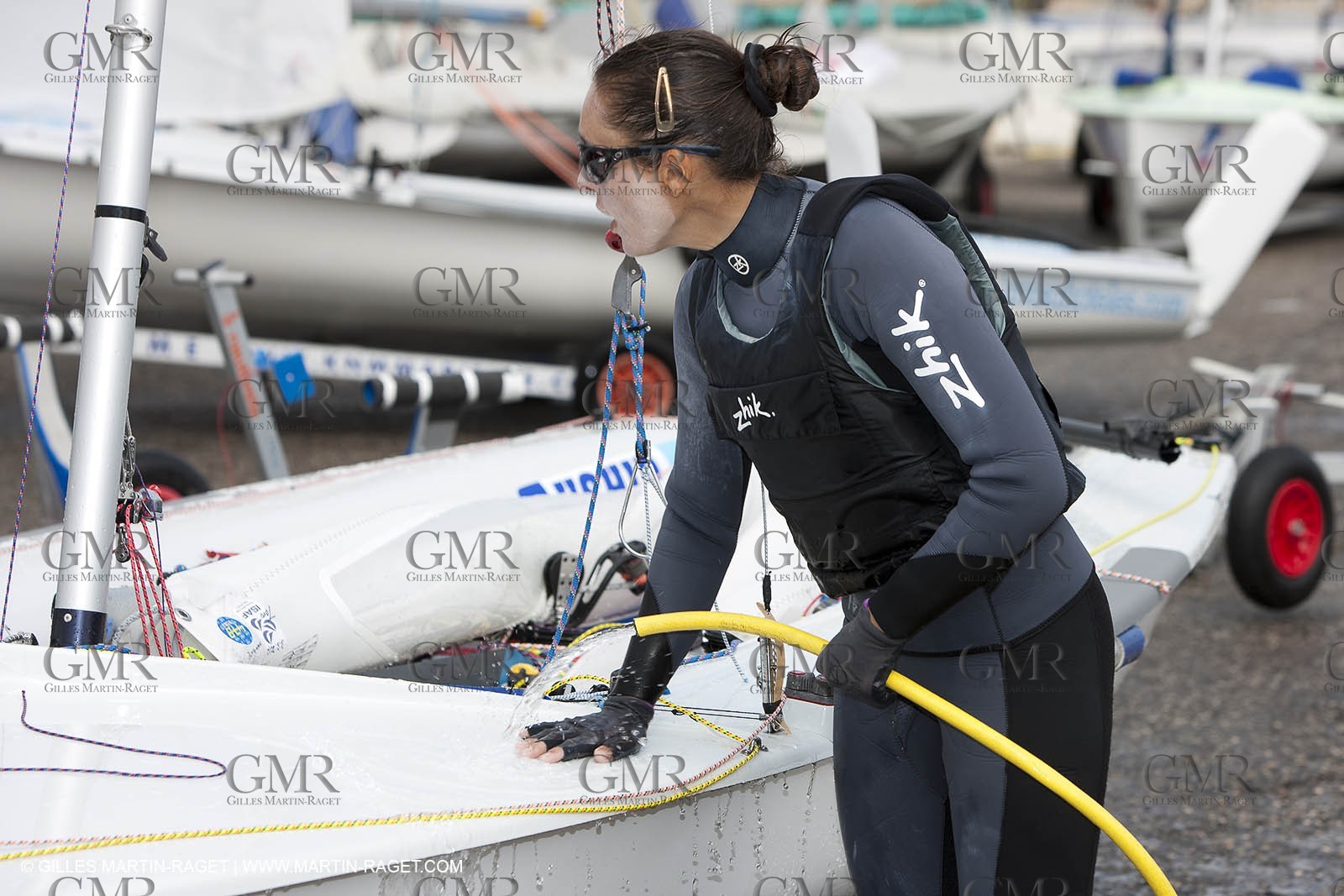 20 04 2010 - Hyères (FRA,83) - SOF 2010 - ZHIK Team - 470 fem -  Ingrid Petitjean - Nadège Douroux