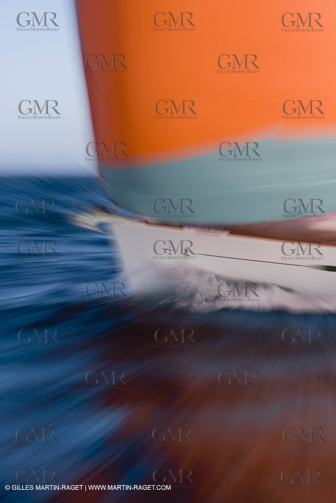 Crusing monohull sailing