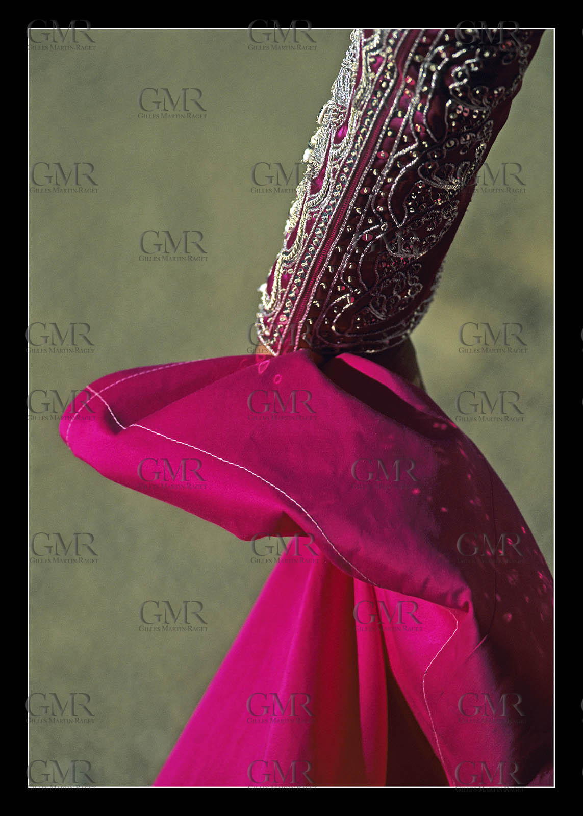 Product: in house made quality print on 8 ultrachome colors Epson ink Jet printer.Available sizes: . 30x40 cm. 50x70 cm. 80x120 cmAvailable papers: . Standard 250 gr glossy paper print, black streak, white margin, no signature. Top quality glossy 290 gr. paper, black streak, white margin, checked and signed by the author. Fine Art print (signed, numbered, stamped, registered) on demand. Other supports (Canvas, Acrylic, Metal) on demandPackaging: cylindric reinforced tubeShipping options: regular mail or Shipping companyClick on the basket icon to select your options and start the online ordering process