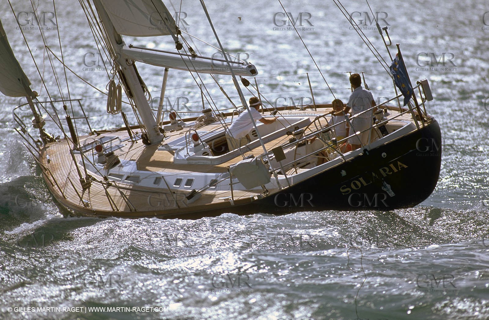 Crusing monohull sailing