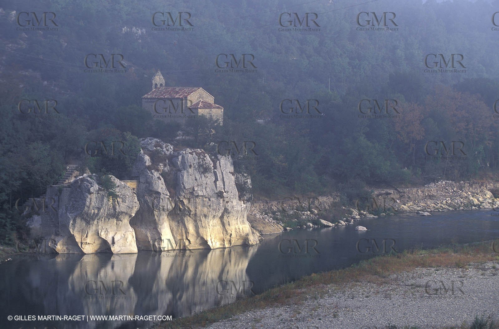 Durance river close to the Mirabeau bridge