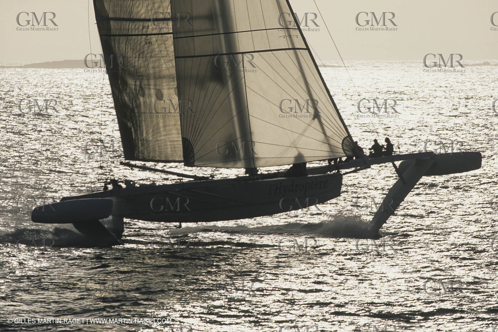Sailing, Overall speed record attempt, L'Hydroptère