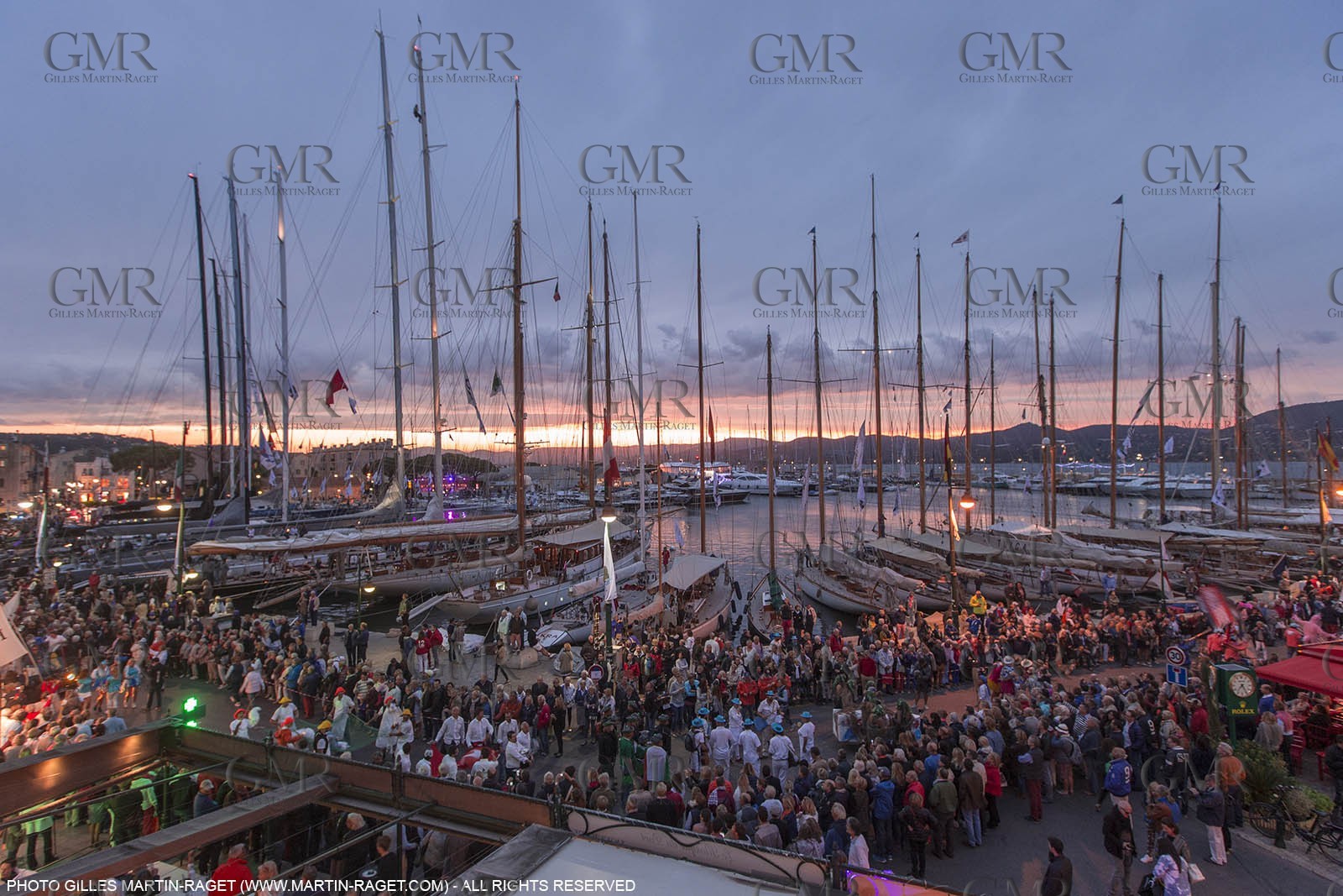 01 10 2025, Saint-Tropez (FRA,83) , Voioes de Saint-Tropez 2015, Day 4, Crew parade