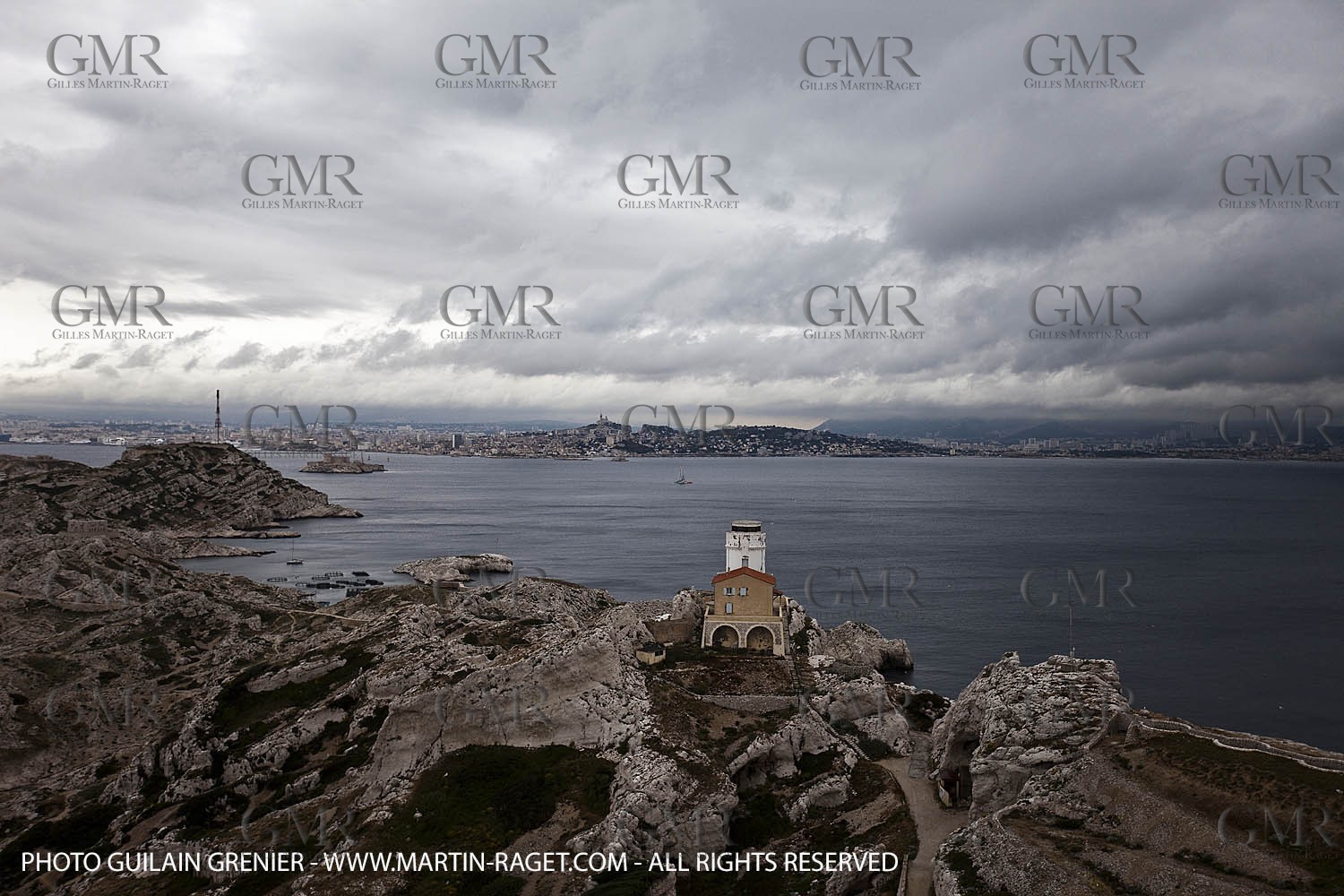 05 14 09 - Marseilles - Mediterranean Record - Groupama 3 - Franck Cammas - G Class - Start from Marseilles to Carthage (Tunisia)