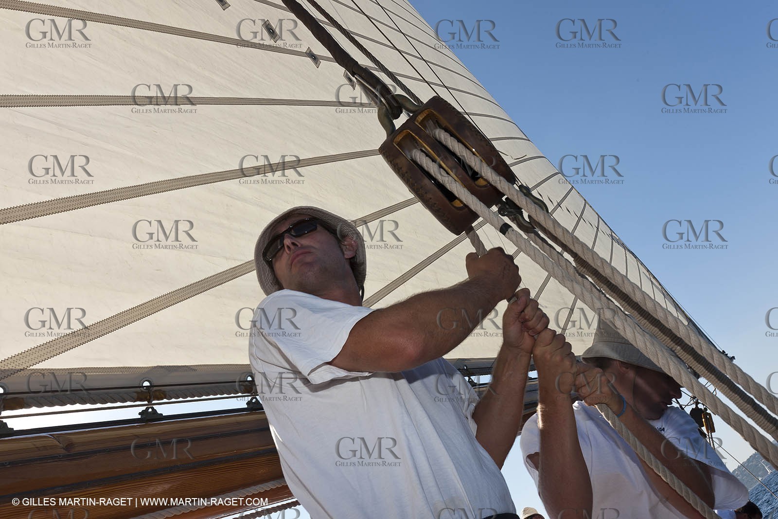 01 10 2011 - Saint Tropez (FRA,13) - Voiles de Saint Tropez 2011 - Yachts classiques - Jour 5 - A bord Mariquita