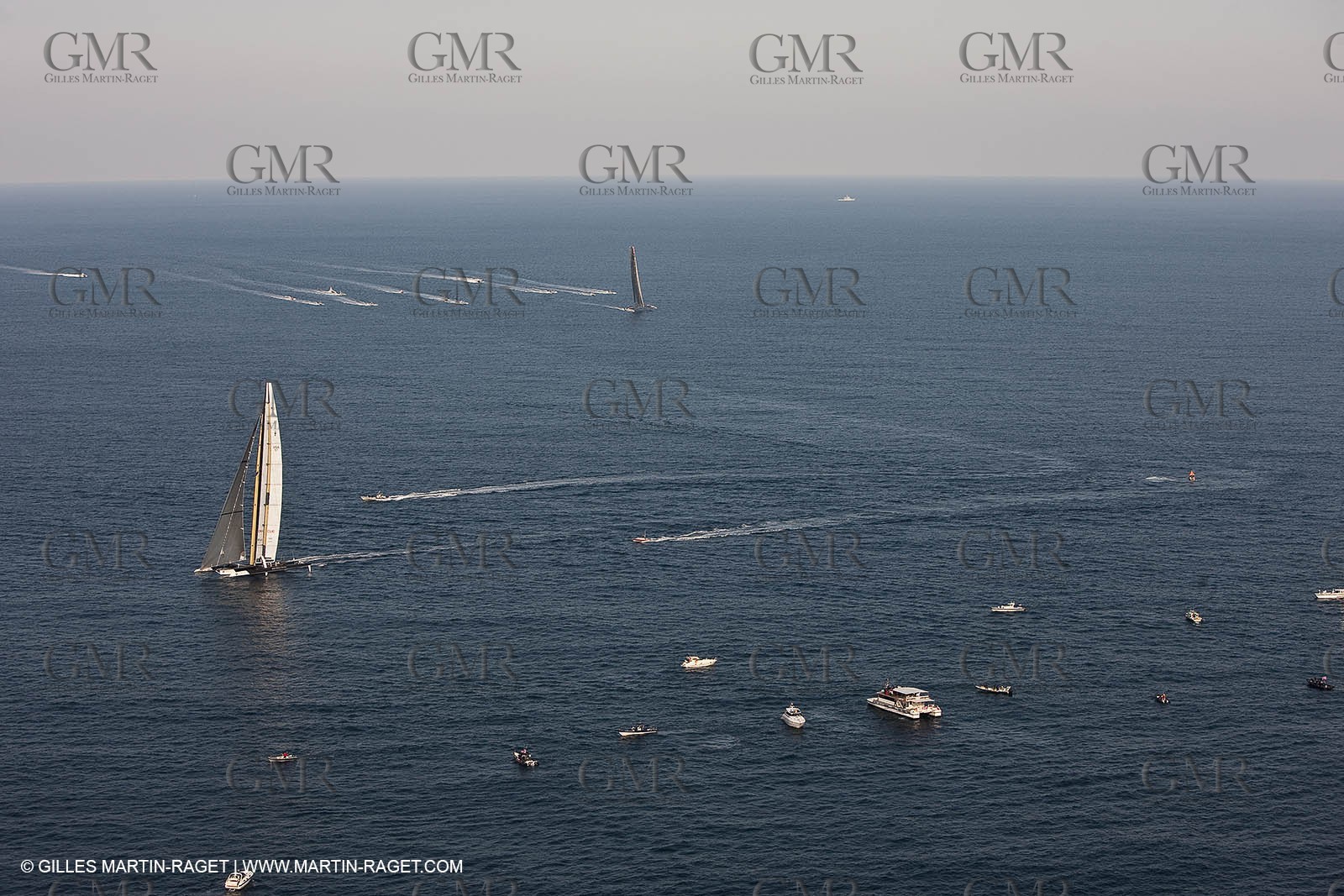 11 02 2010 - Valencia (ESP) - 33rd America's Cup - BMW ORACLE Racing - Day off 2