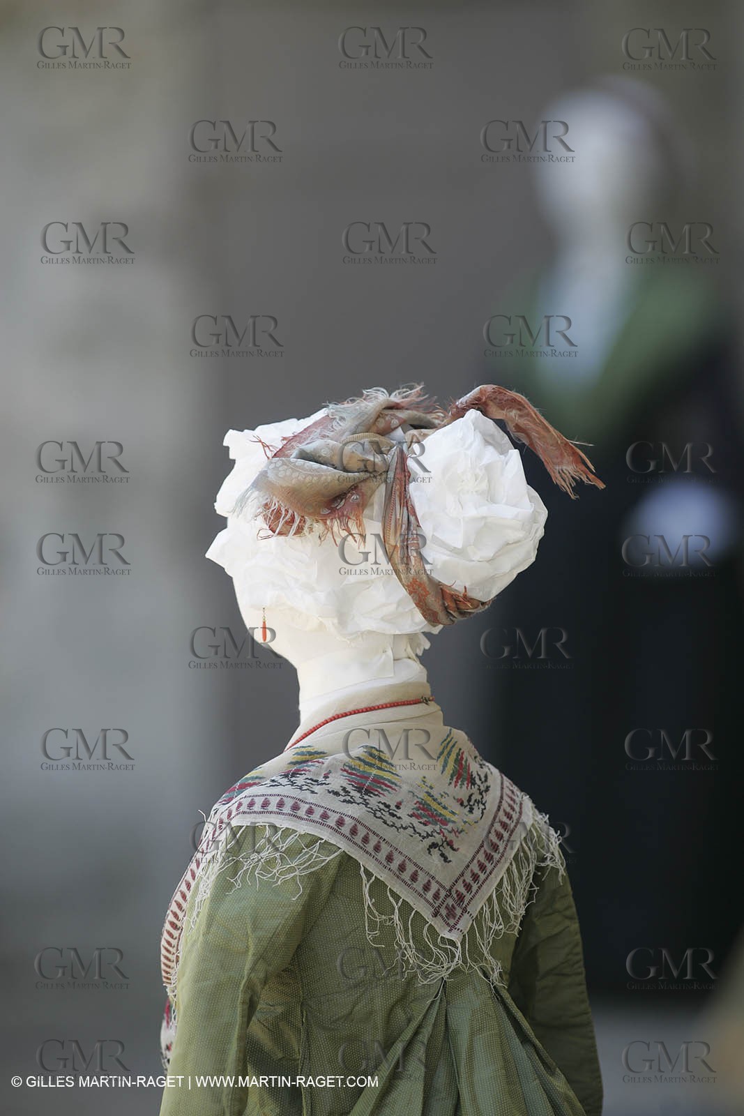 May 2004 - La Tour d'Aigues (FRA, 84) - Old costumes for women of the South exhibition