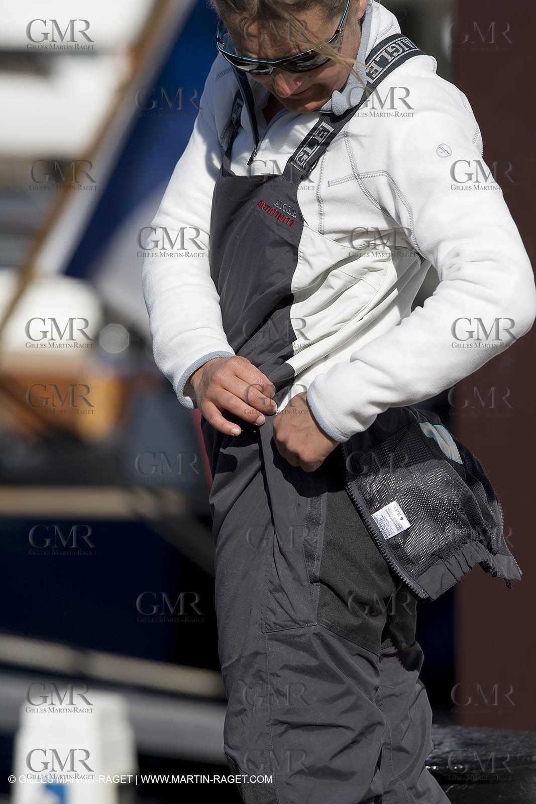 28 09 2007 - Marseille (FRA, 13) - Aigle Marine weather clothing showed in action by salors Marc Emig et Luce Molinier