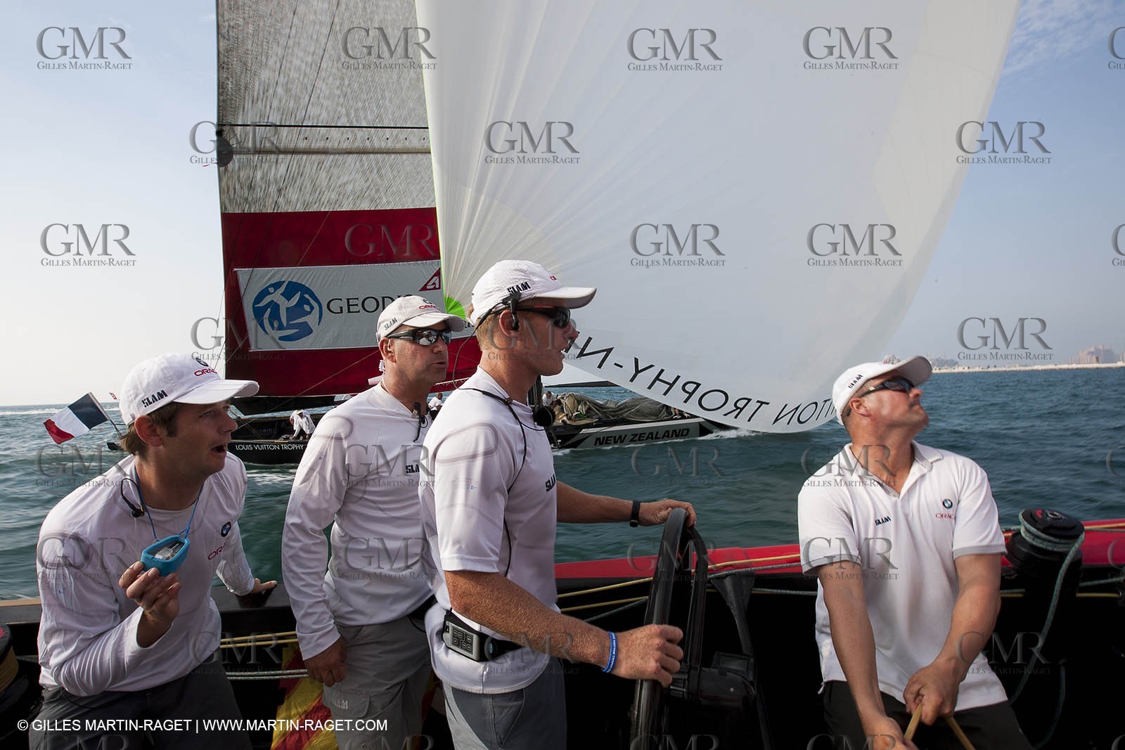 14 11 2010 - Dubai (UAE) - Dubai Louis Vuitton Trophy -  BMW ORACLE Racing - Training - Onboard Vs All 4 one