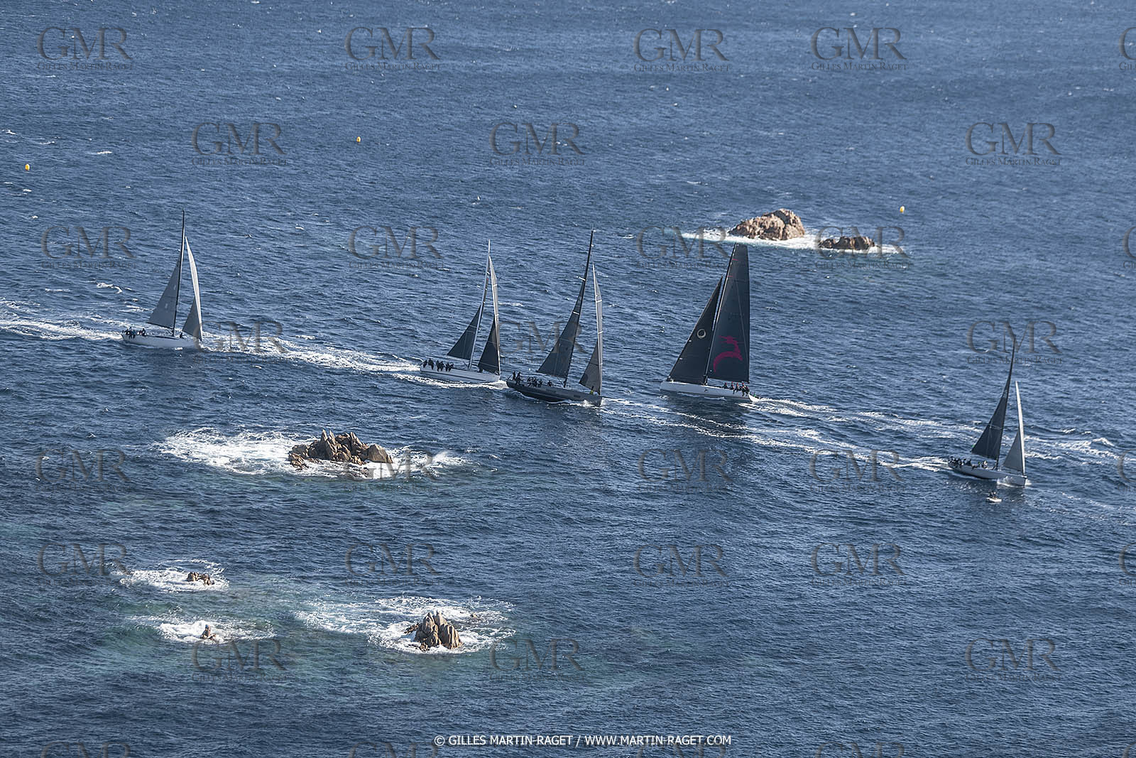 28 09 2022? Saint-Tropez,(FRA,83), Les Voiles de Saint-Tropez 2022 Régate N° 2 poup les modernes, navigation libre pour les grandes goélettes