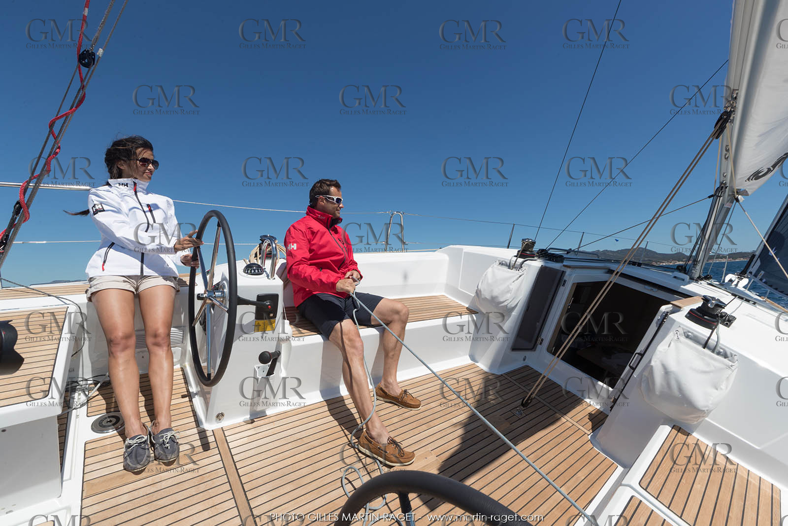 04 07 3017; Les EMbiez (FRA; 83) - Chantier Beneteau; Oceanis 38.1