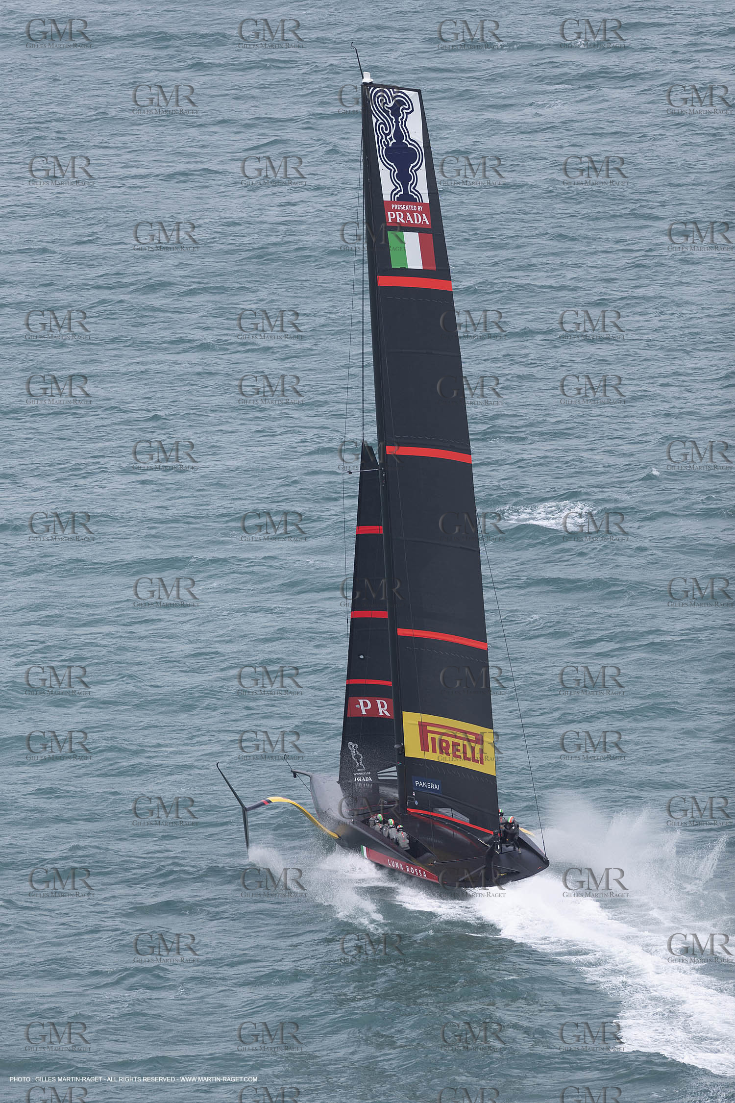 10 12 2020 - Auckland (NZL) - 36th America's Cup - Practice Sessions - Day 2 -Luna Rossa Prada Pirelli Team