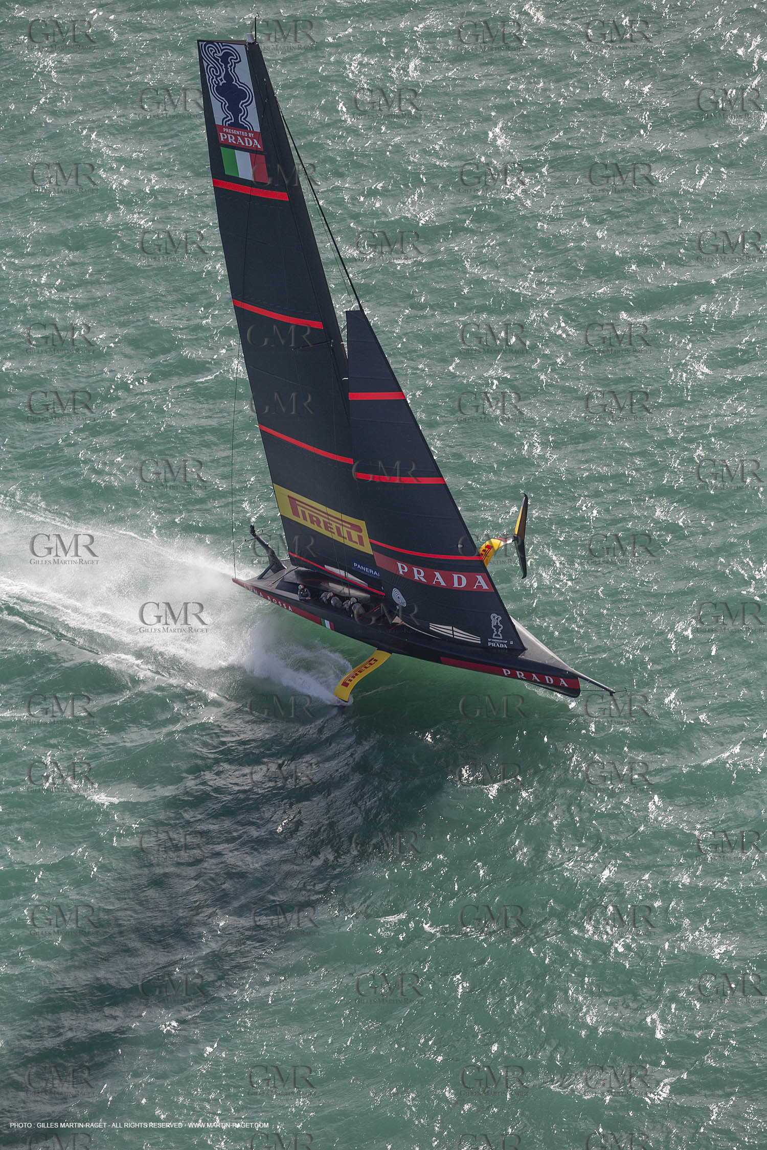 10 12 2020 - Auckland (NZL) - 36th America's Cup - Practice Sessions - Day 2 -Luna Rossa Prada Pirelli Team
