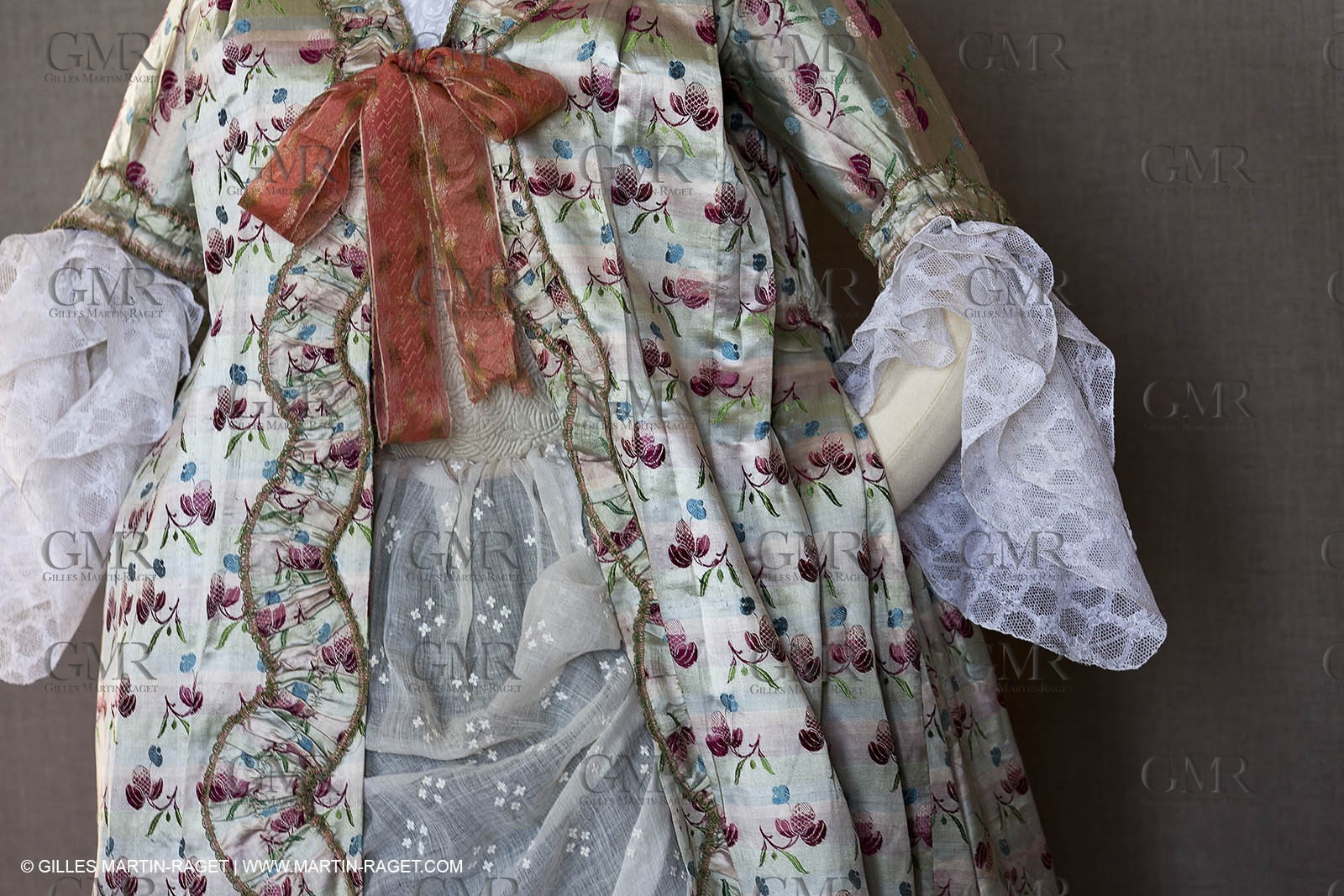 06 07 2012, Toulon (FRA,83), Villa Rozemaine, Exposition Robes de Mode