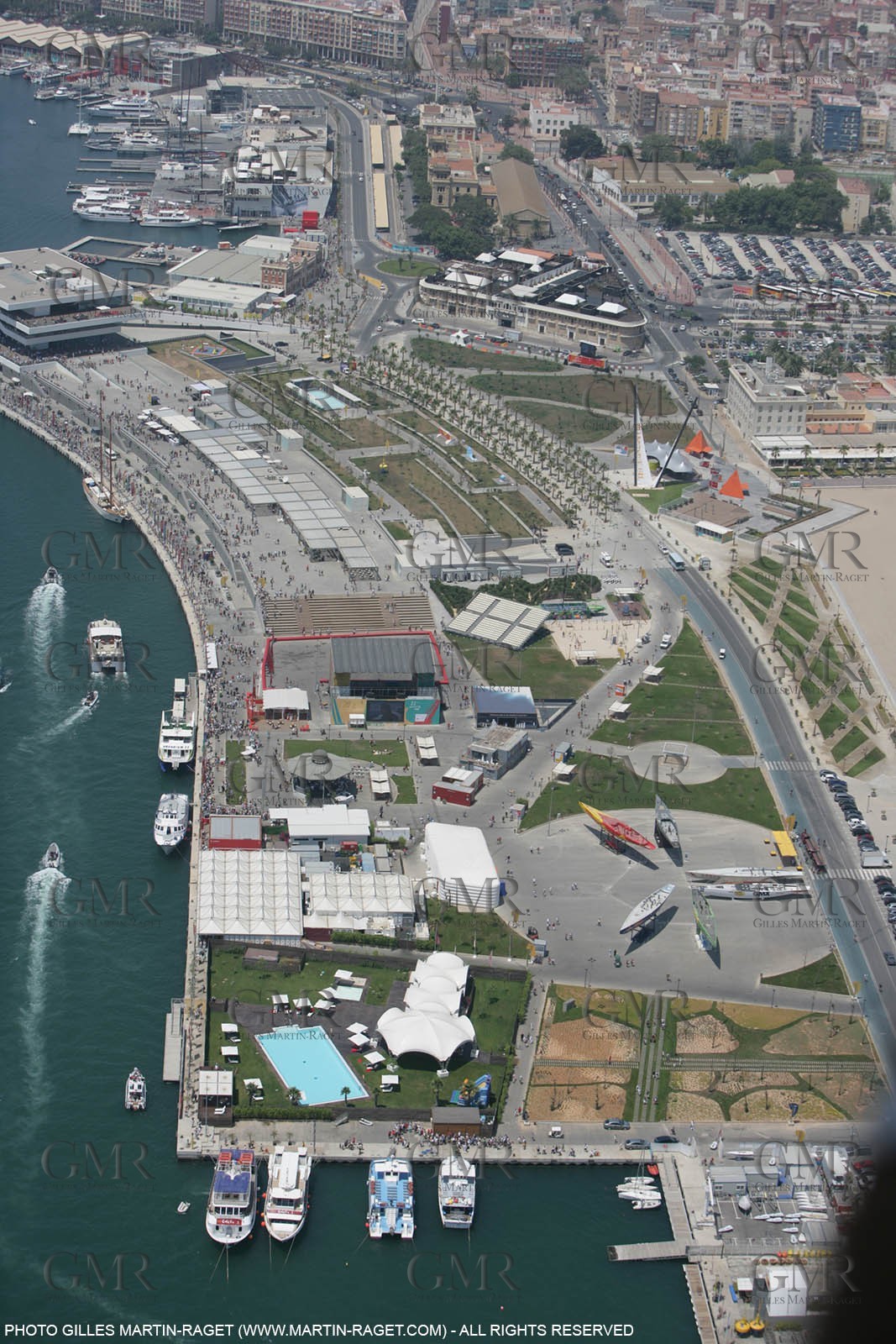 2' 06 2007-Valencia (Spain)- 32nd America's Cup - Final Match - Day 2