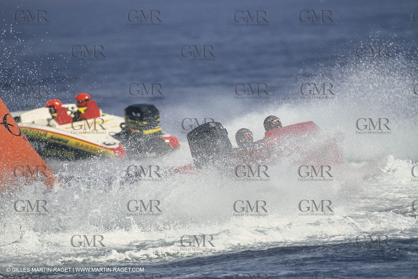 Powerboating, offshore racing
