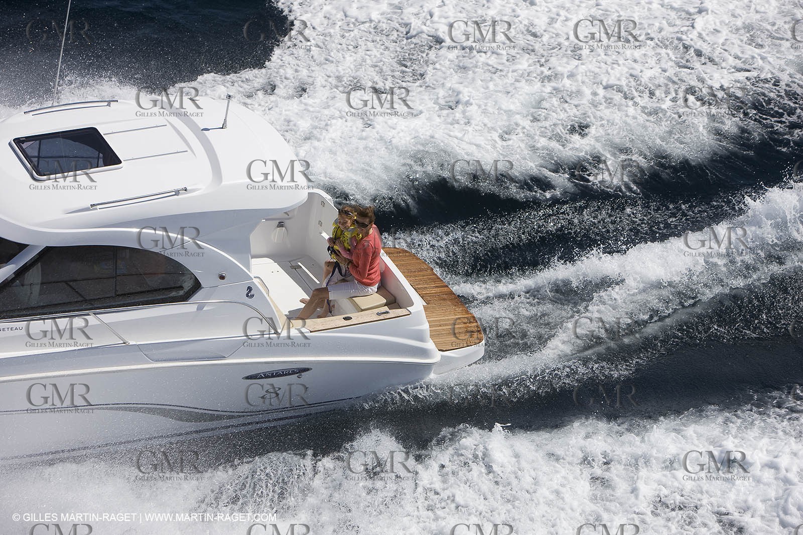 15 04 2008 - Porquerolles (Fra, 83) - Beneteau - Antares 8