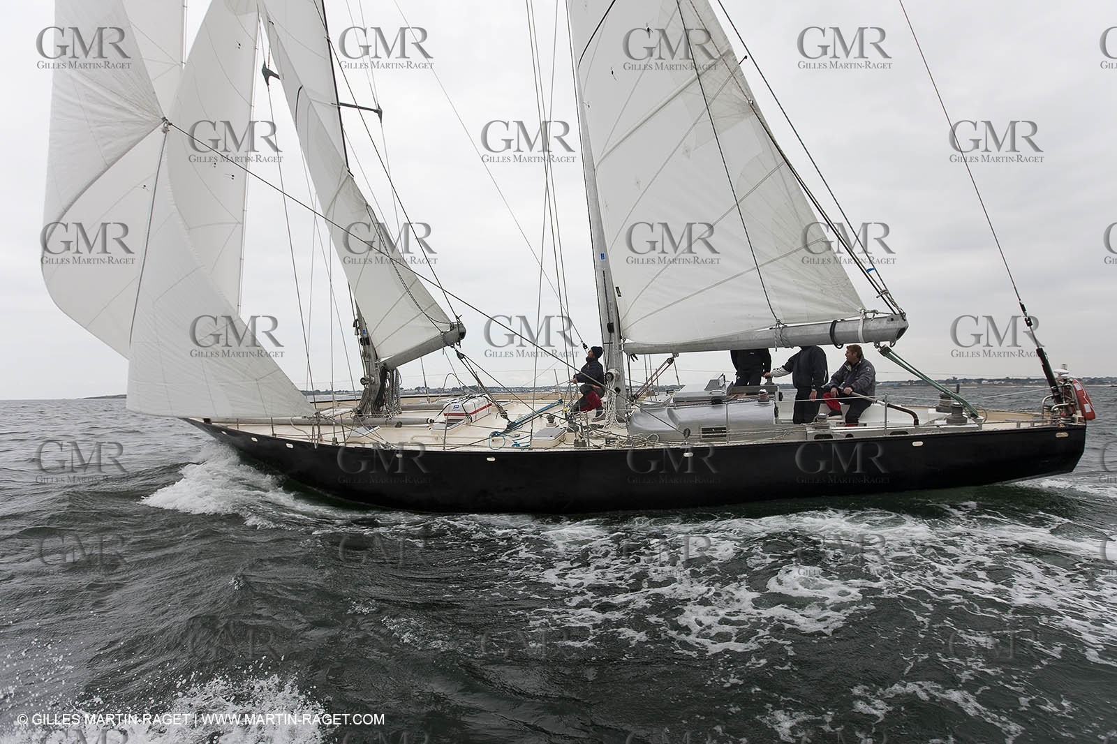 19 05 2010- Lorent- (FRA,56)  -  Pen Duick III