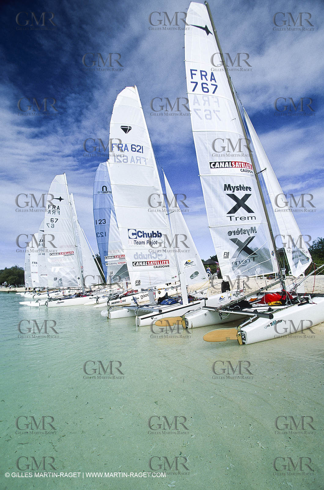 Destinations - South Pacific Ocean - New Caledonia - Pines Island