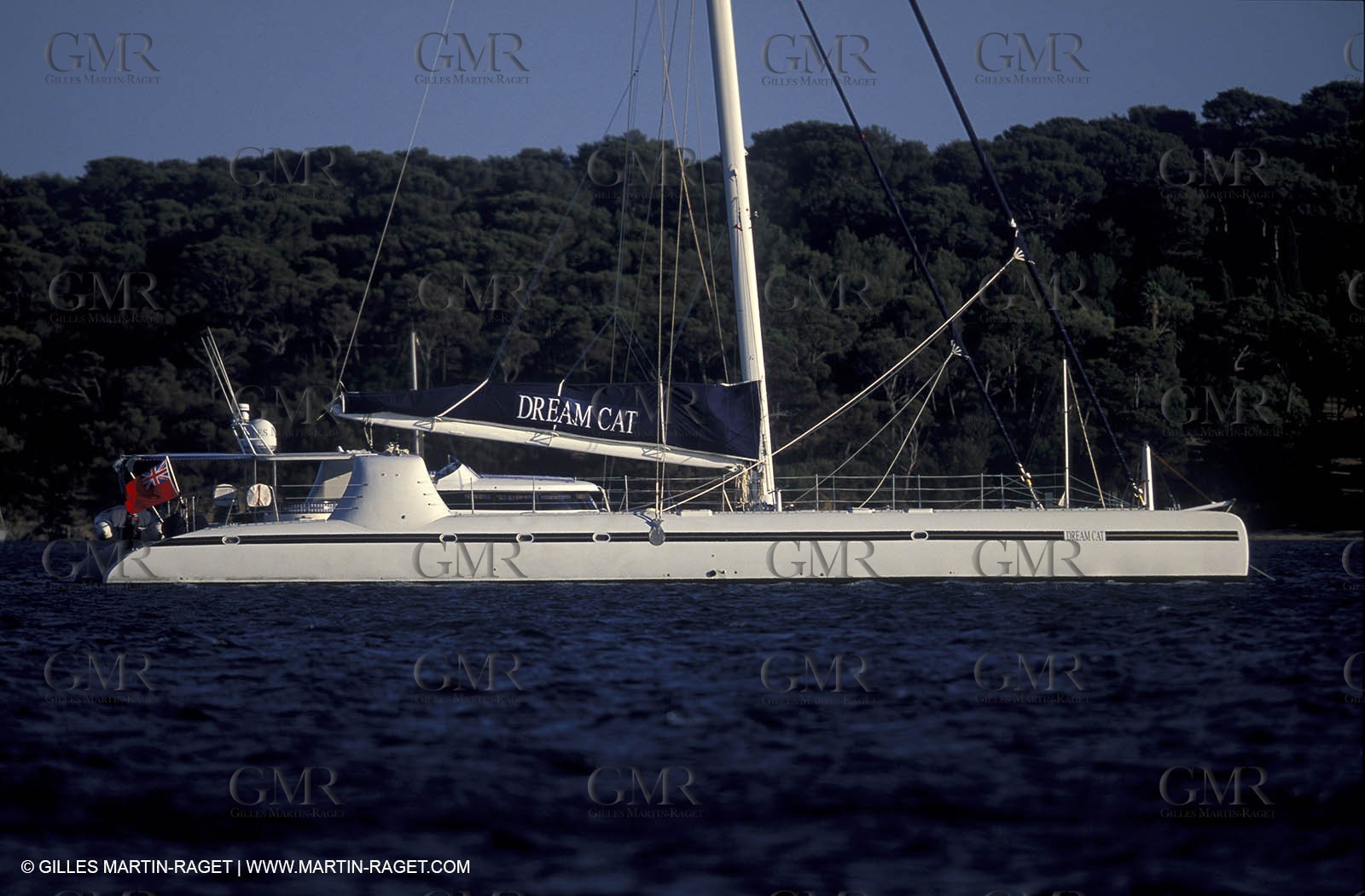 Cruising multihull mooring