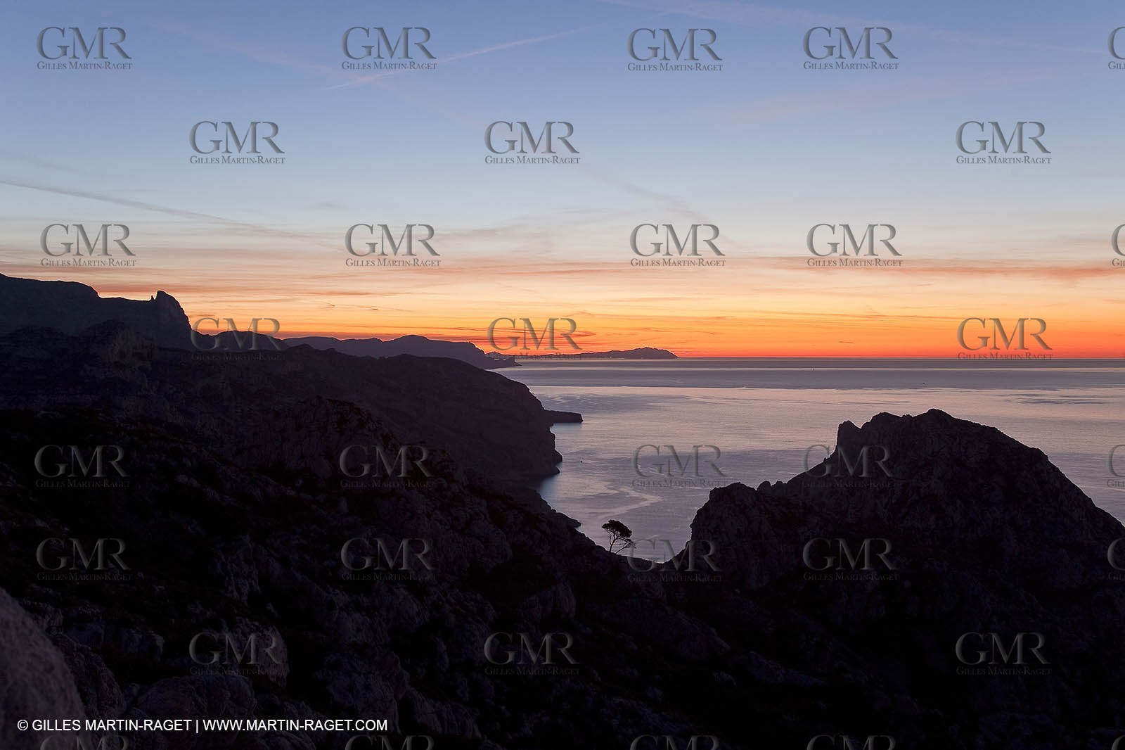 Décember 2009 - Marseille (FRA) - Les Calanques - Sormiou highs as seen from Cortiou pass