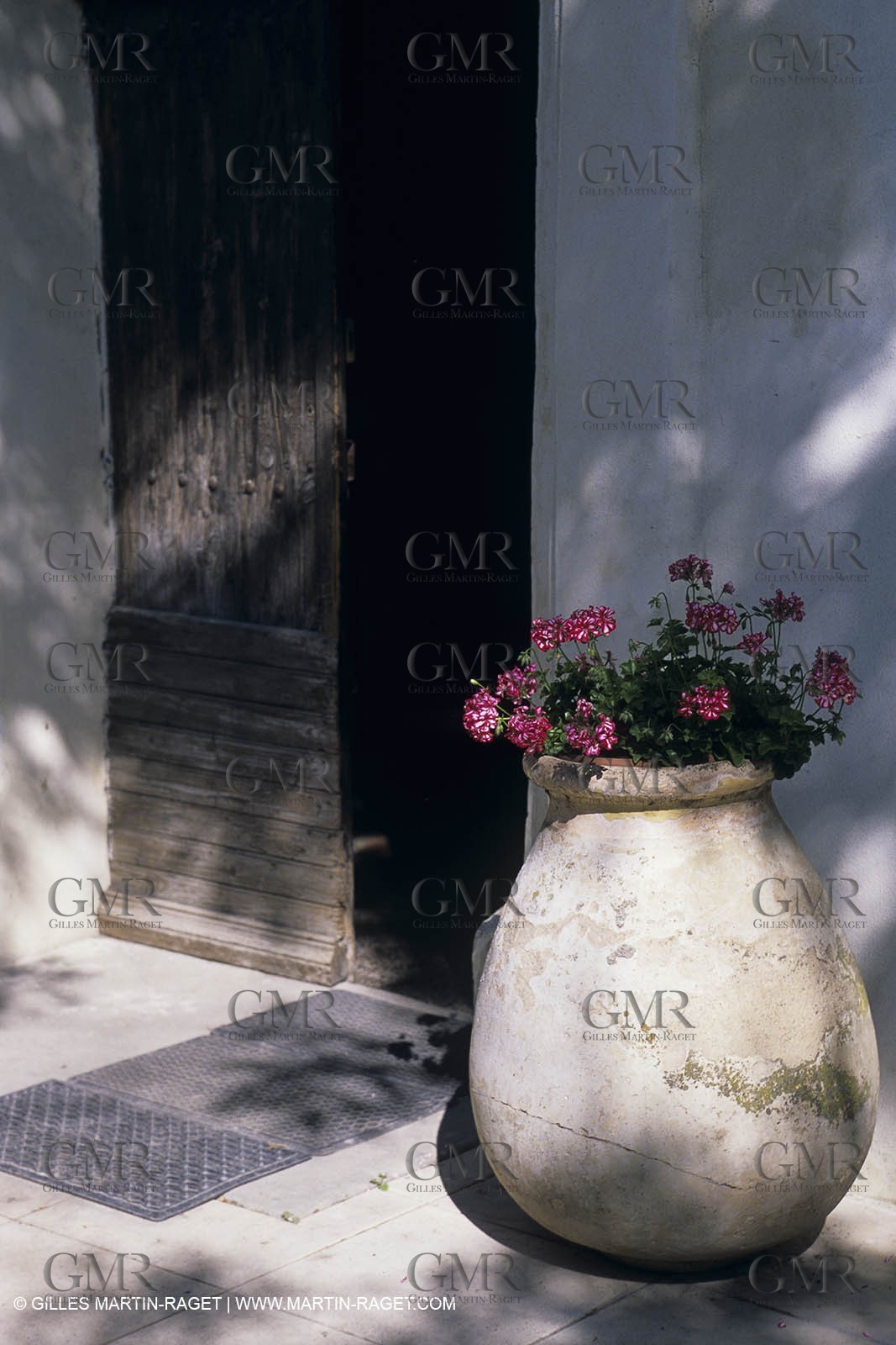 Camargue (FRA) - houses and cants from Camargue