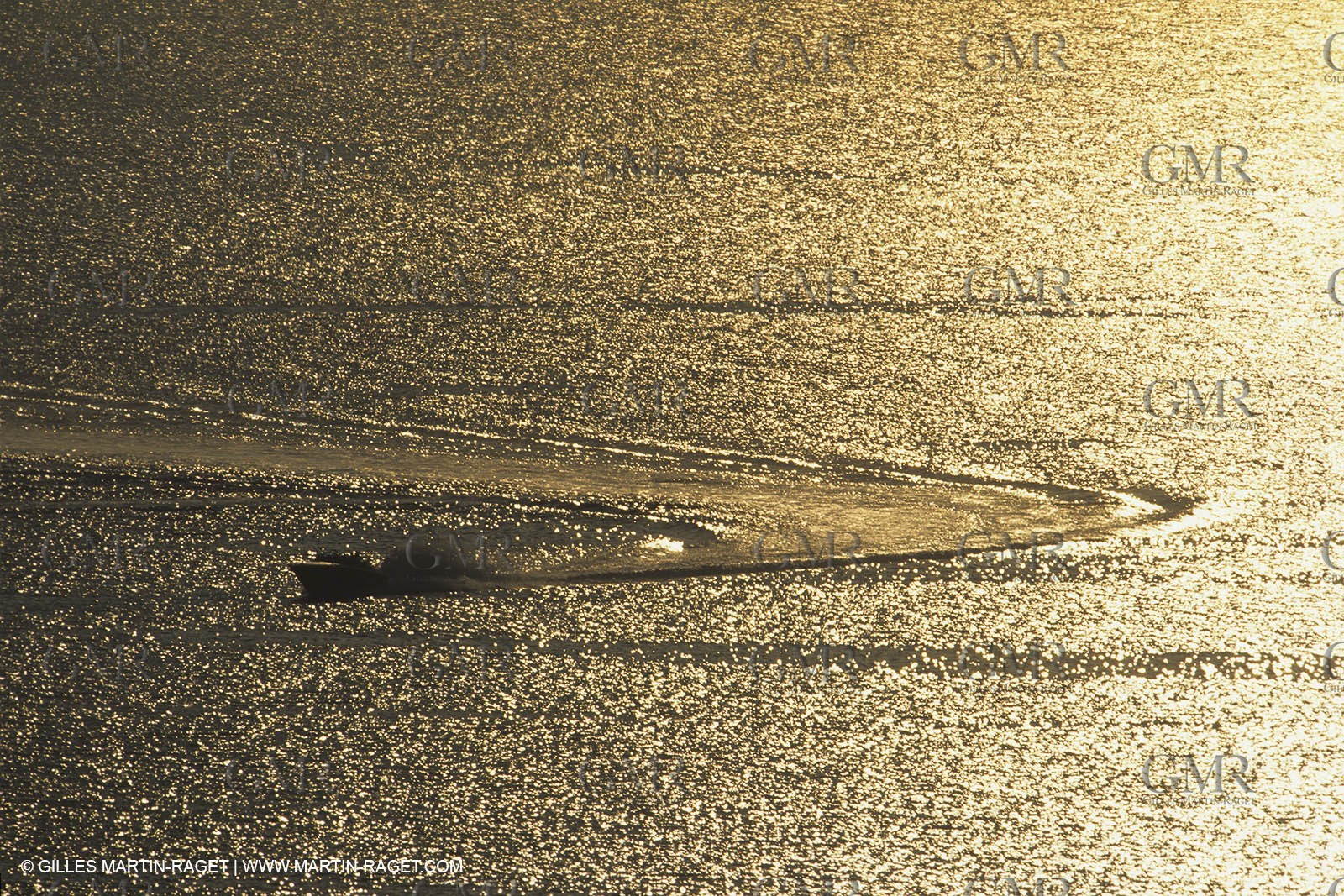 Motor boat running