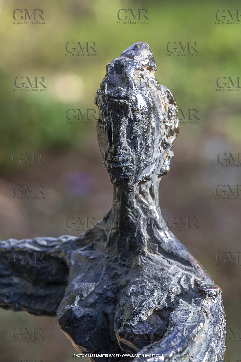 19 02 2020, St Rémy de Provence (FRA,13), Oeuvre de Germaine Richier, Le Sablier III 1953, Bronze patiné foncé, Epreuve d'exposition, 68,5 x 31 x 28 cm, collection particulière