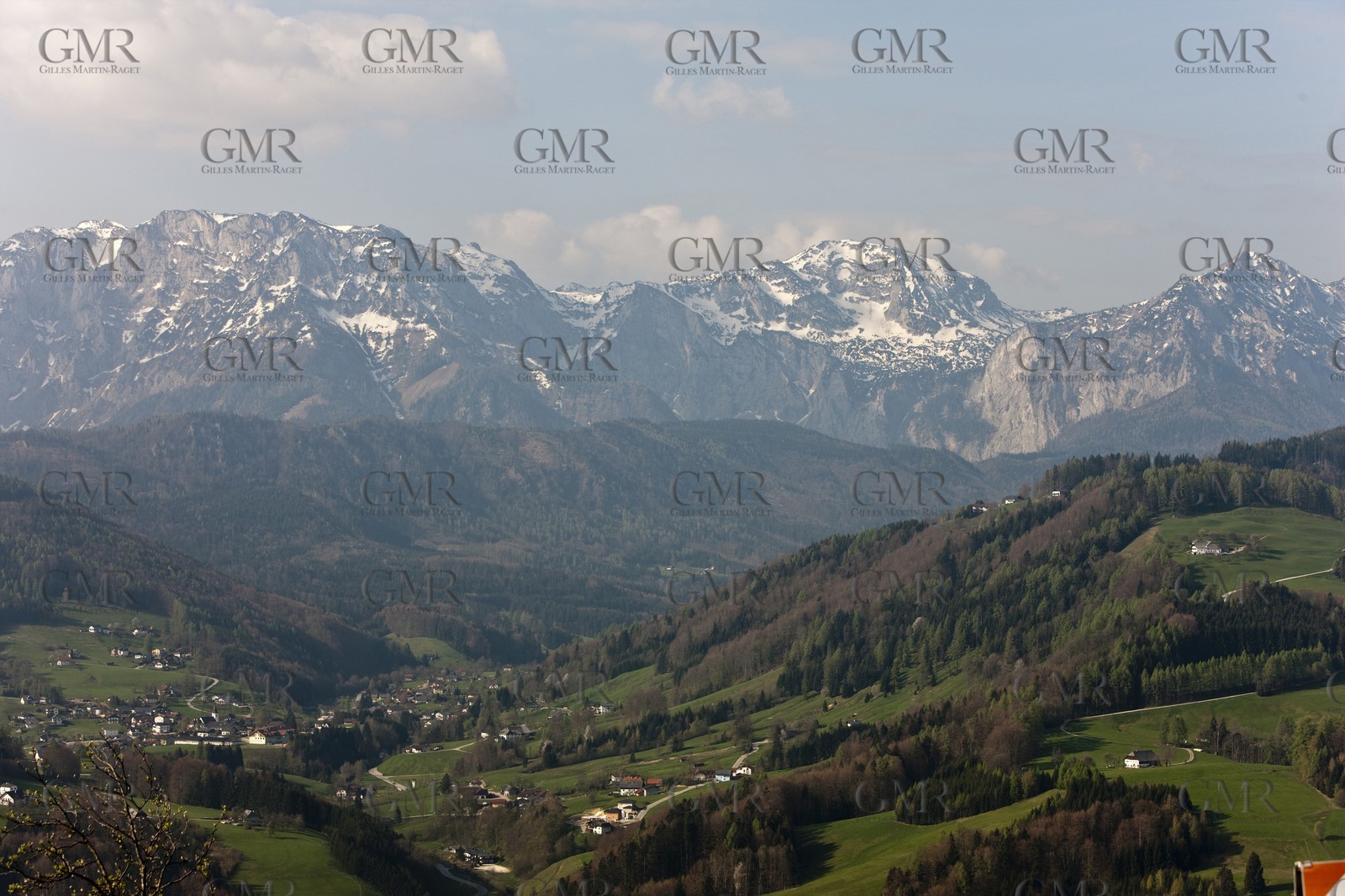 27 04 2010 - Gmunden (Lake Traunsee, Austria) - RC44 World Championship 2010 - BMW ORACLE Racing - Training