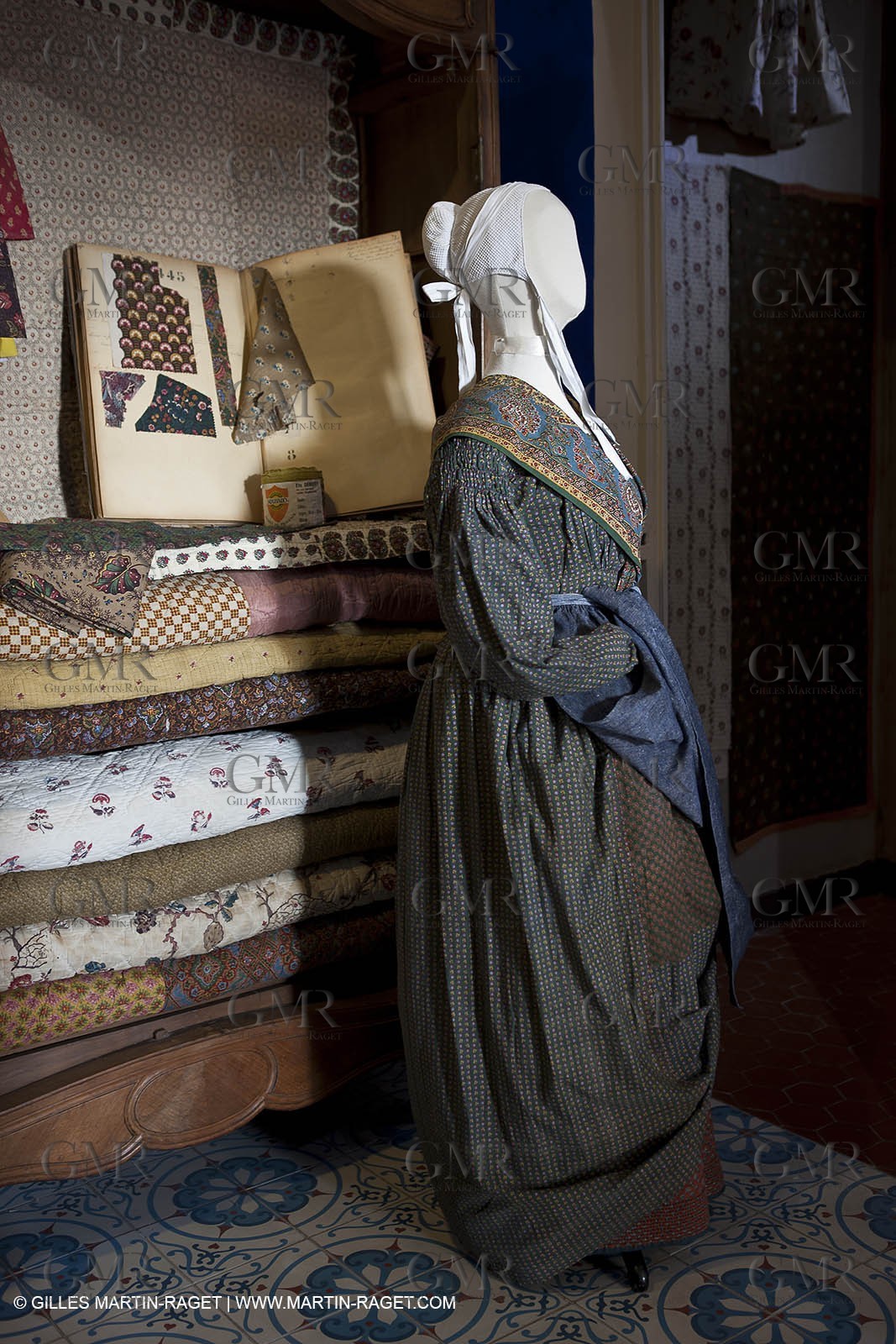 30 06 2011 - Toulon (FRA,83) - Villa Rosemaine - Indiennes sublimes exhibition