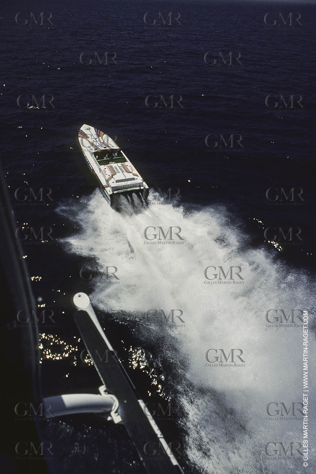 Powerboating, offshore racing