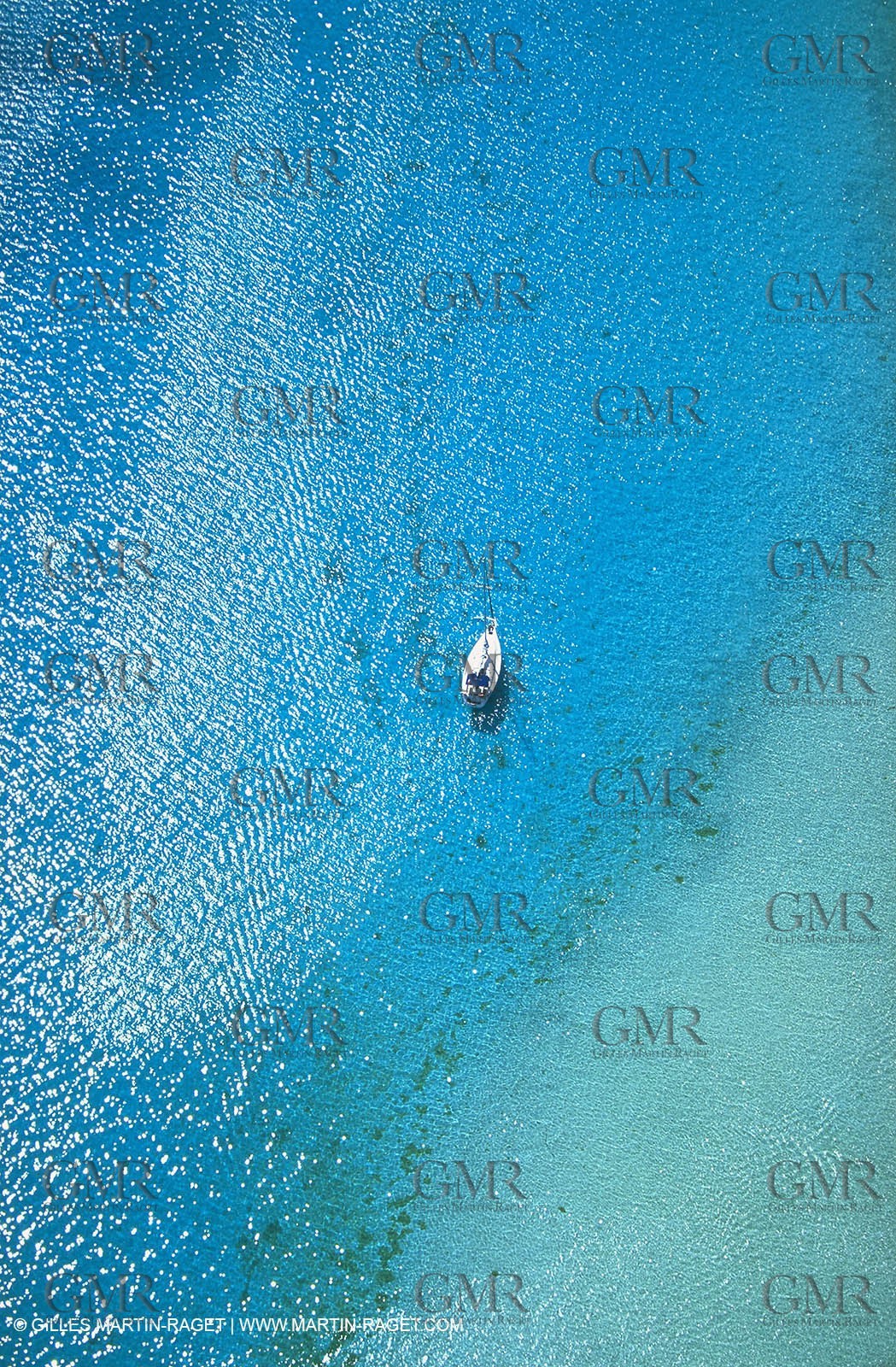 Cruising monohull mooring