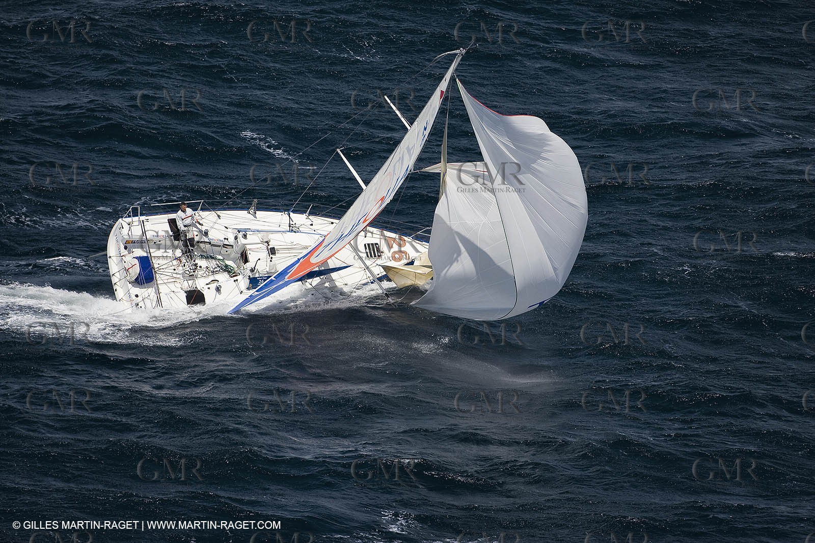 06-26-2007 - FIGARO II - THEOLIA - Skipper : Robert Nagy - Training off Marseille (south France) with strong wind conditions