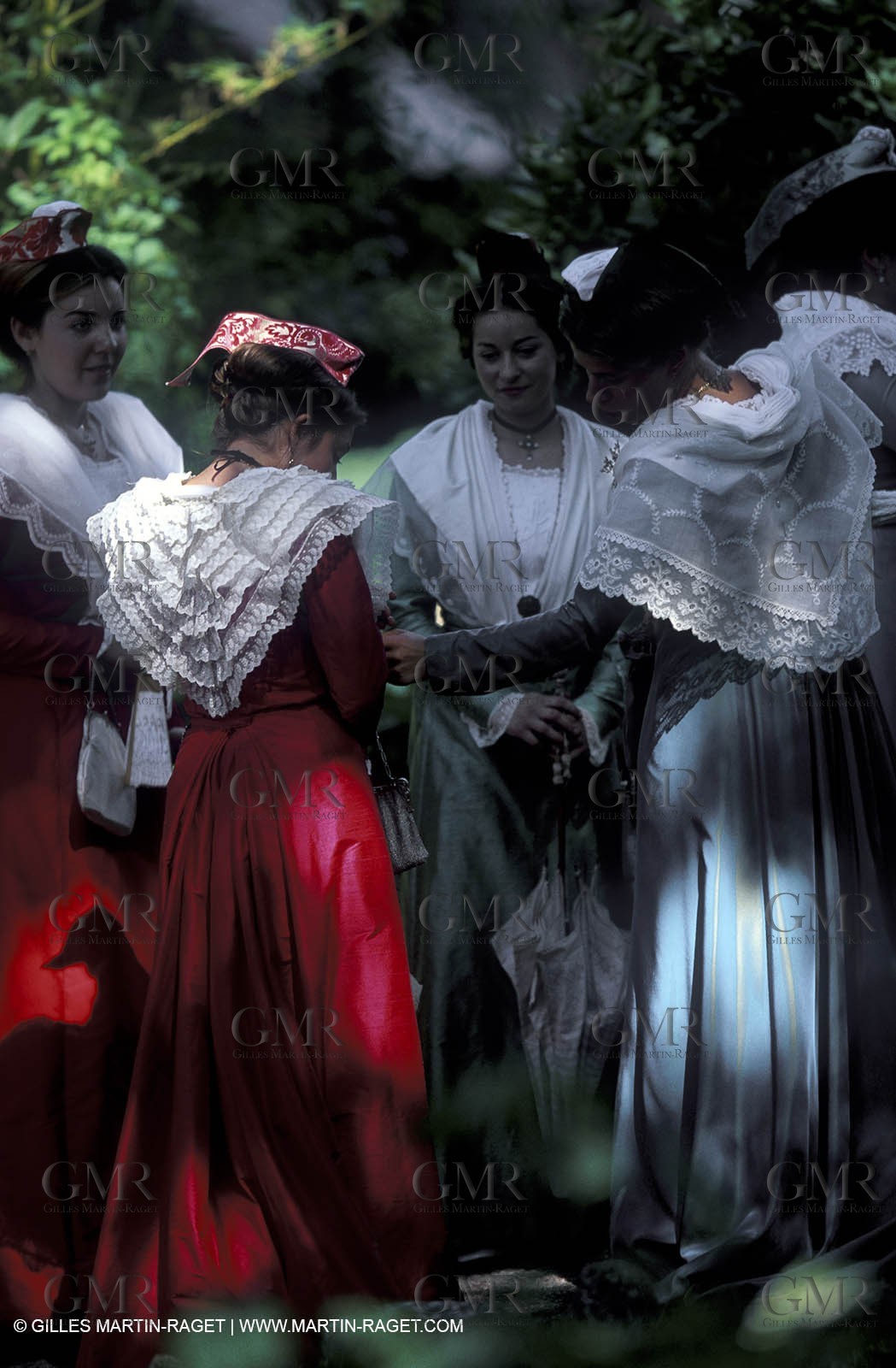Women of Arles in traditional costume