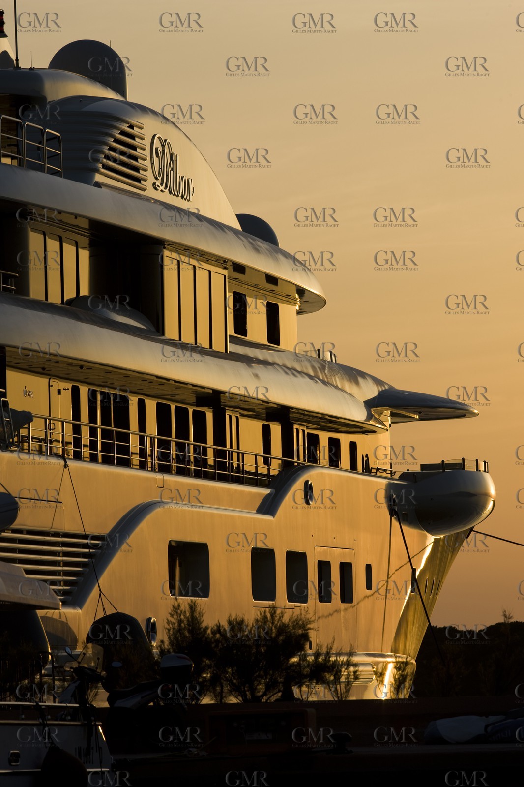 17 06 09 Porto Cervo (ITA, Sardinia) - Wally yachts - Indio 101