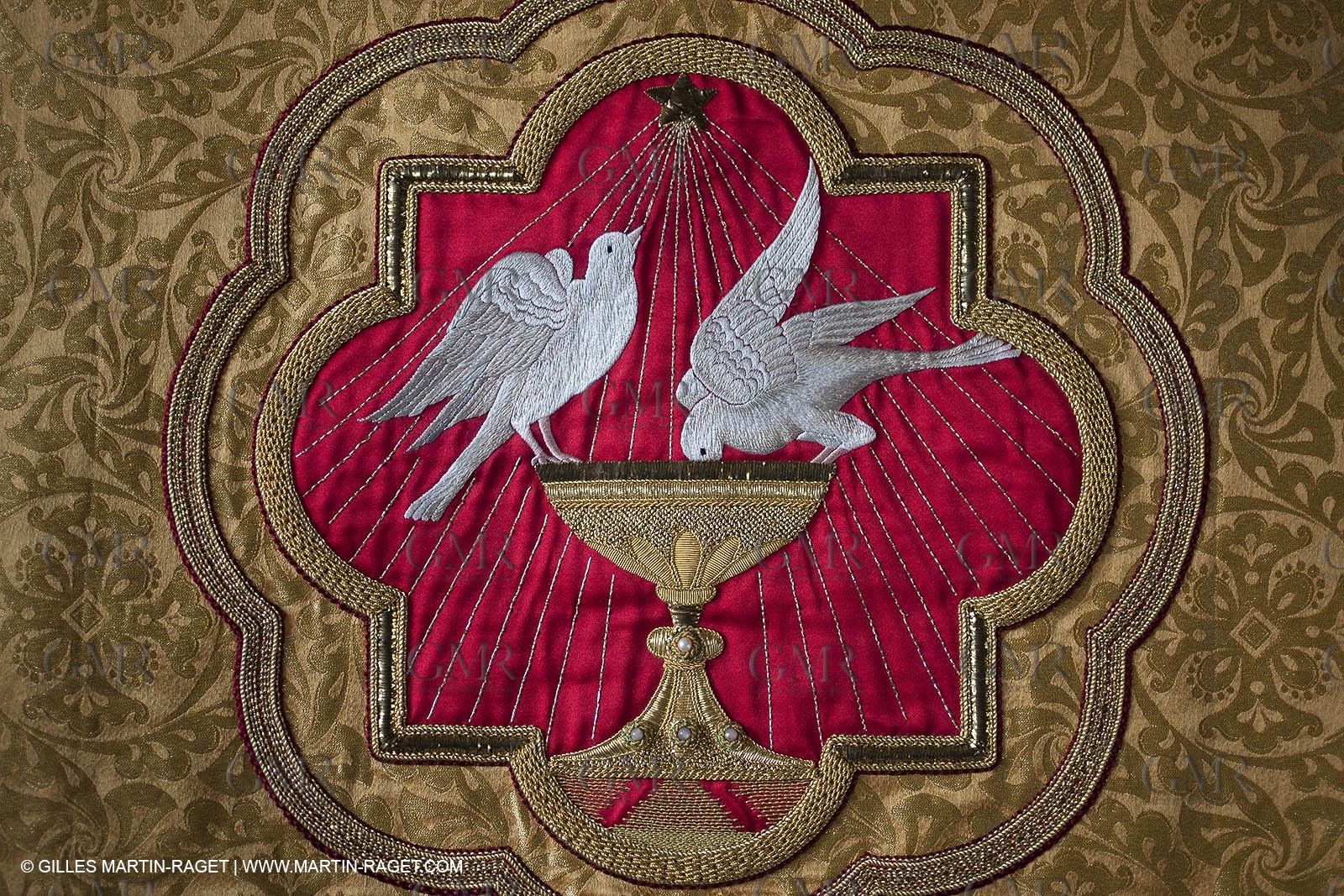 04 02 2013 - Marseille(FRA,13), Notre Dame de la Garde, liturgical clothing