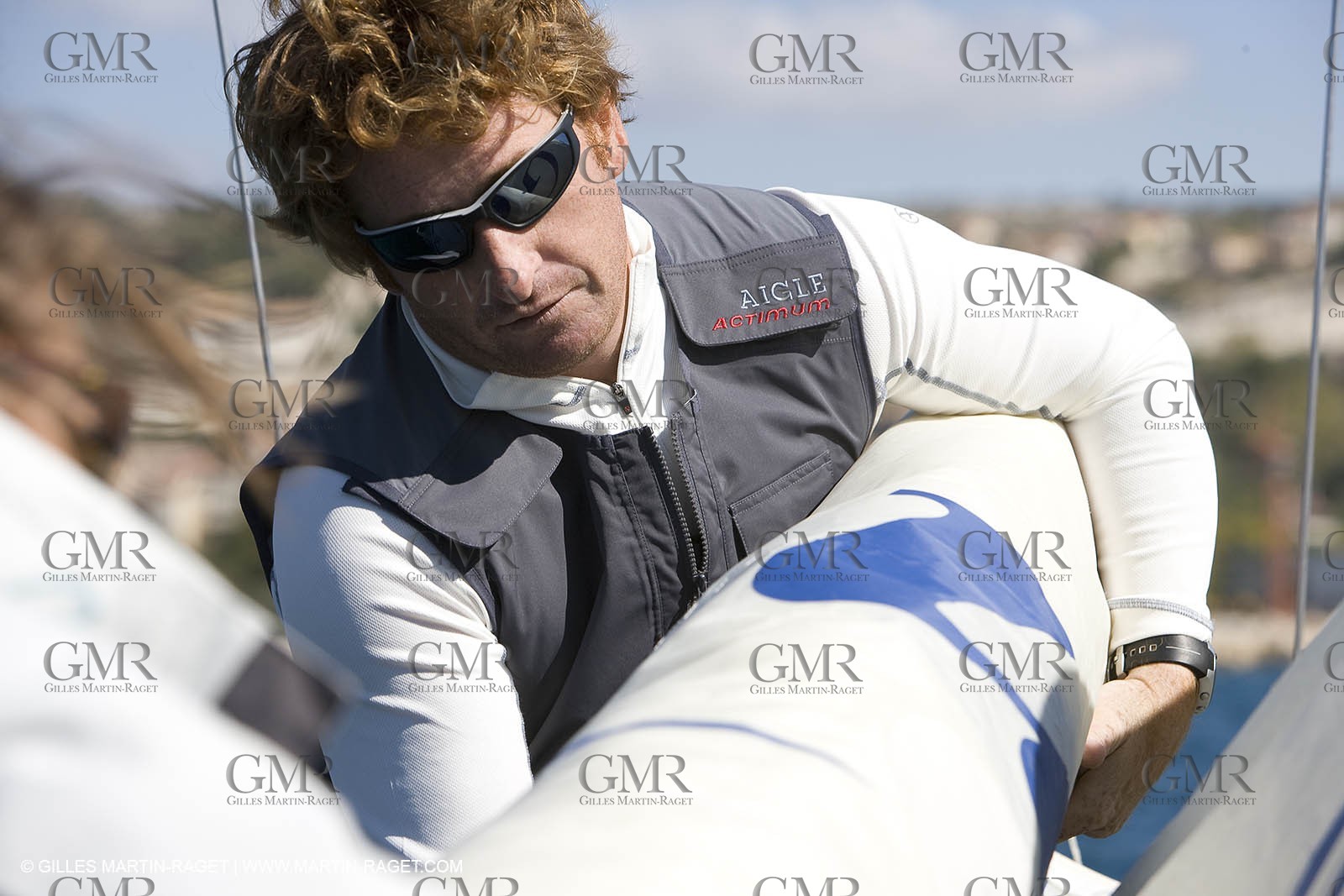 28 09 2007 - Marseille (FRA, 13) - Aigle Marine weather clothing showed in action by salors Marc Emig et Luce Molinier