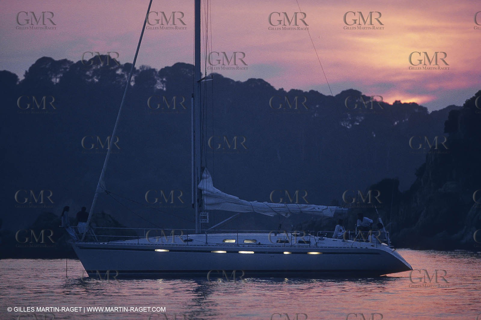 sailing, cruising, monohull at the mooring