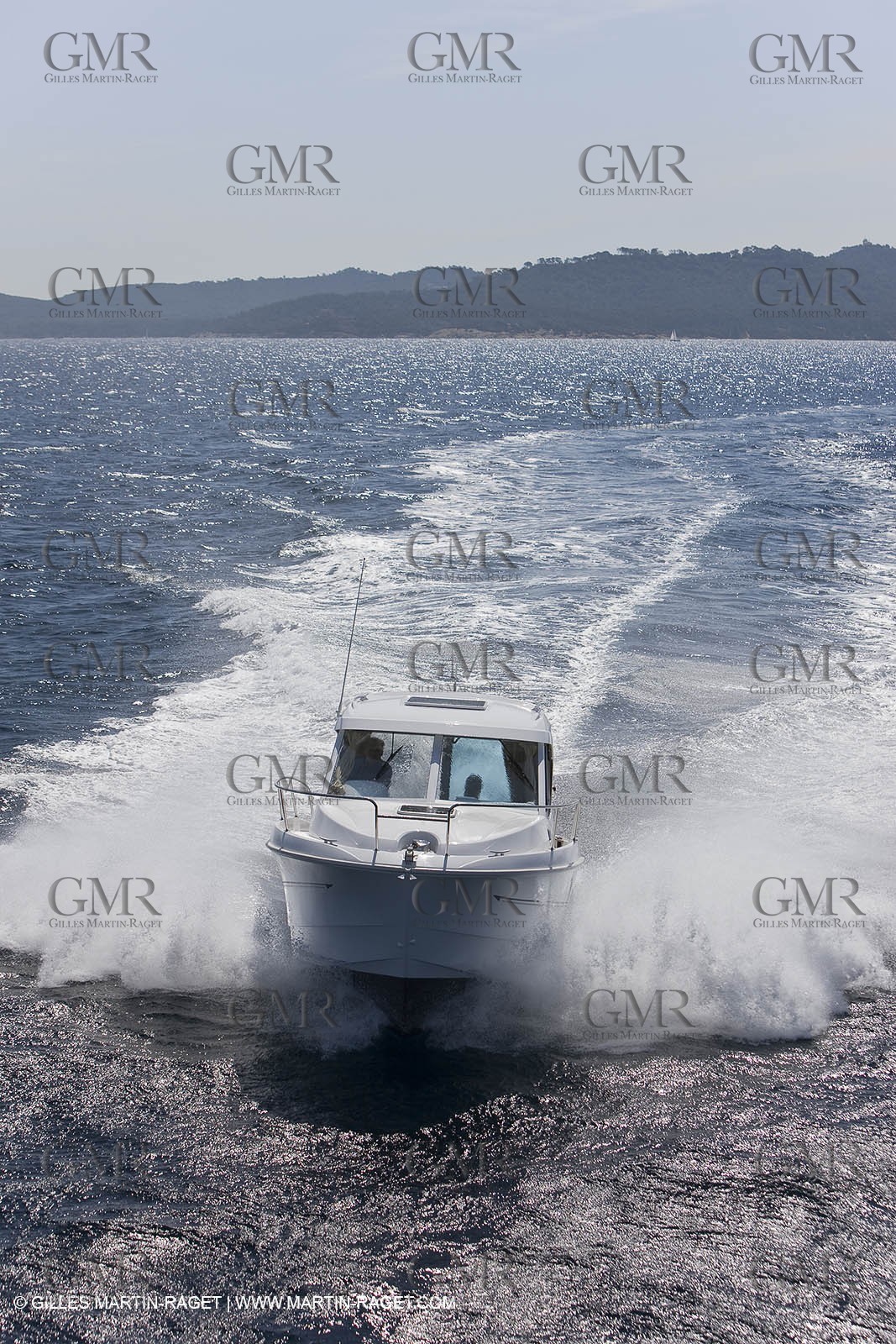 15 04 2008 - Porquerolles (Fra, 83) - Beneteau - Antares 8