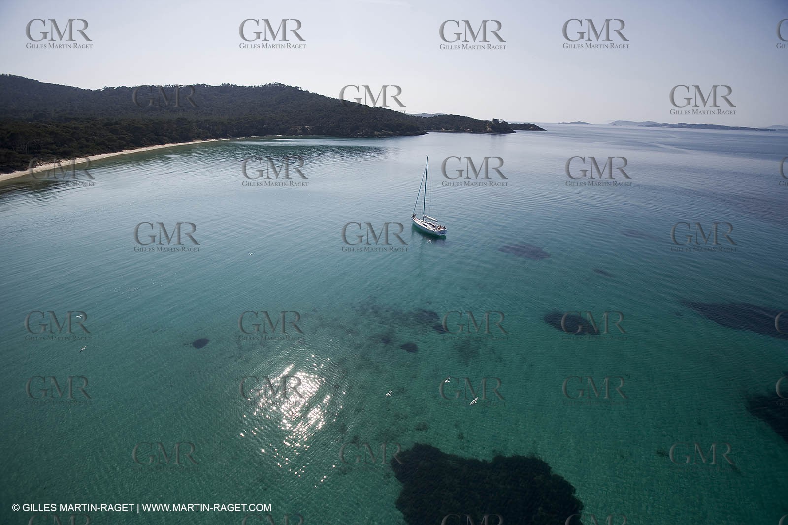 Cruising monohull mooring