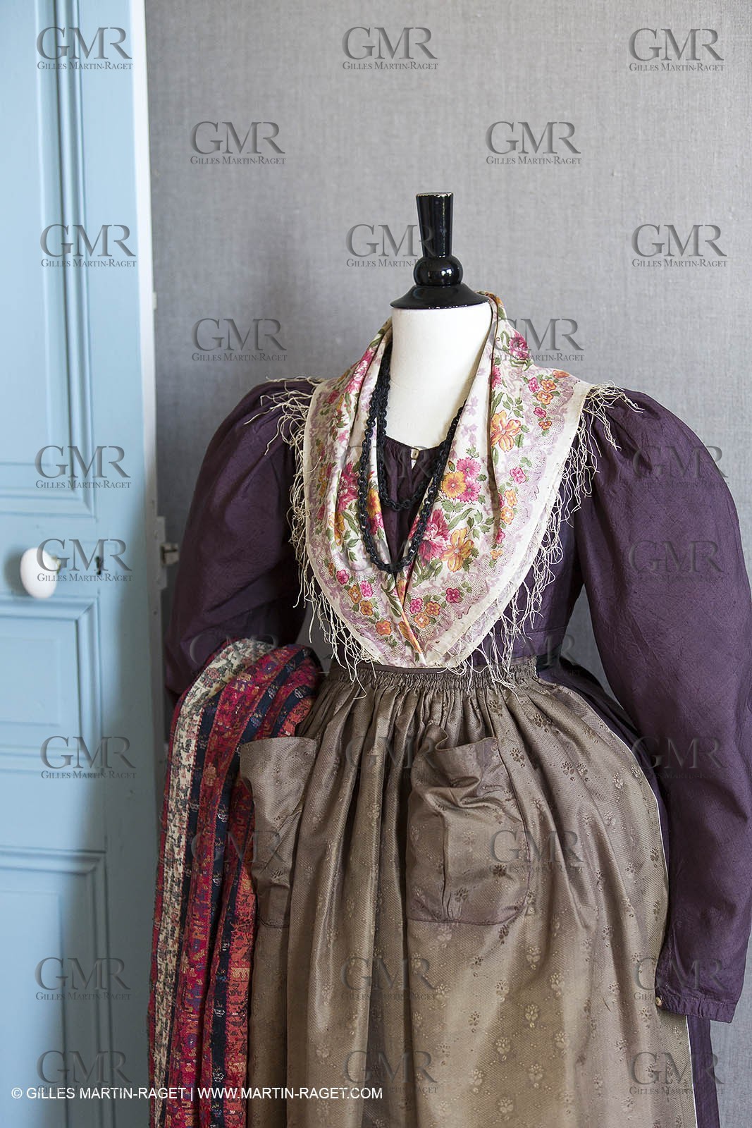 06 07 2012, Toulon (FRA,83), Villa Rozemaine, exhibition 'Fashion Dresses